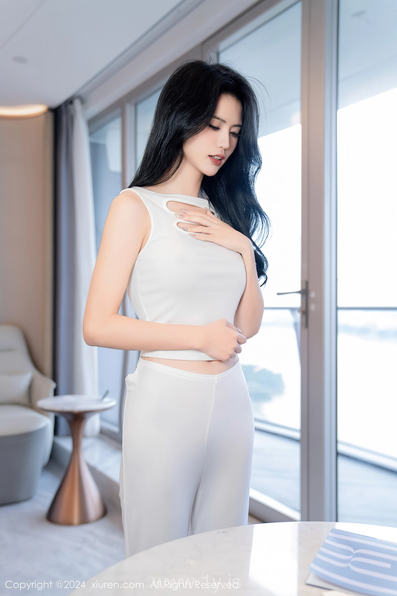 XIUREN(秀人网) No.7937 Slender & Flawless Chinese Seductress 浅浅Danny