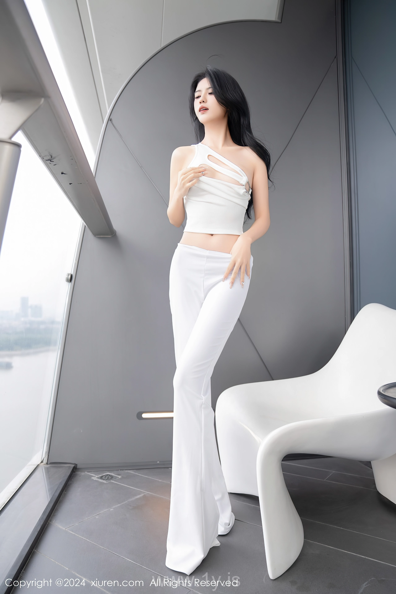 XIUREN(秀人网) No.7937 Slender & Flawless Chinese Seductress 浅浅Danny