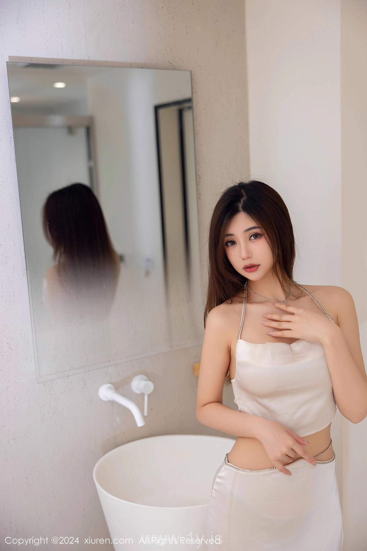 XIUREN(秀人网) No.7951 Cute Chinese Siren 绮里嘉ula