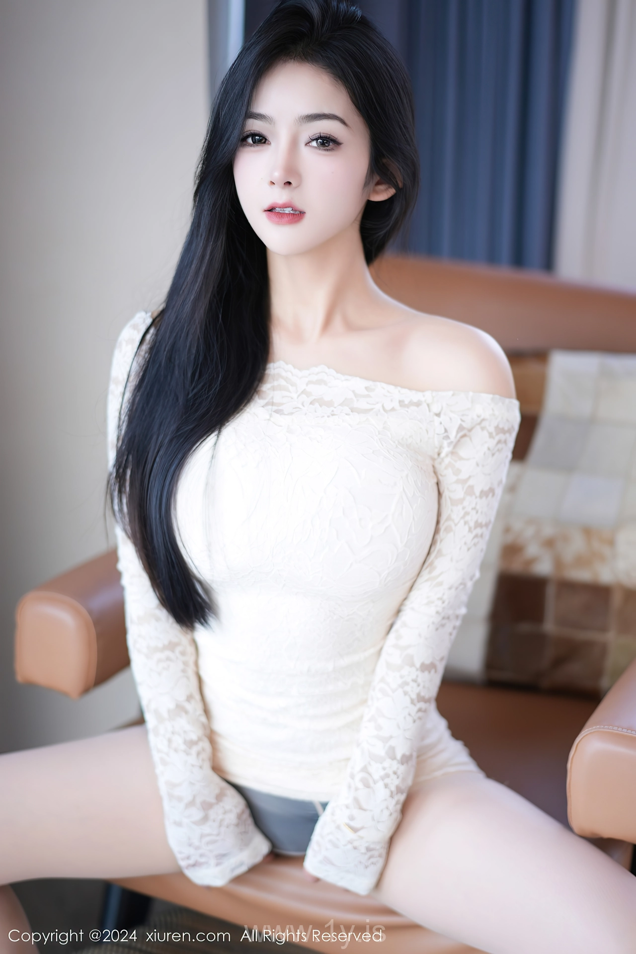 XIUREN(秀人网) No.7954 Charming & Stunning Asian Enigma 谭小灵