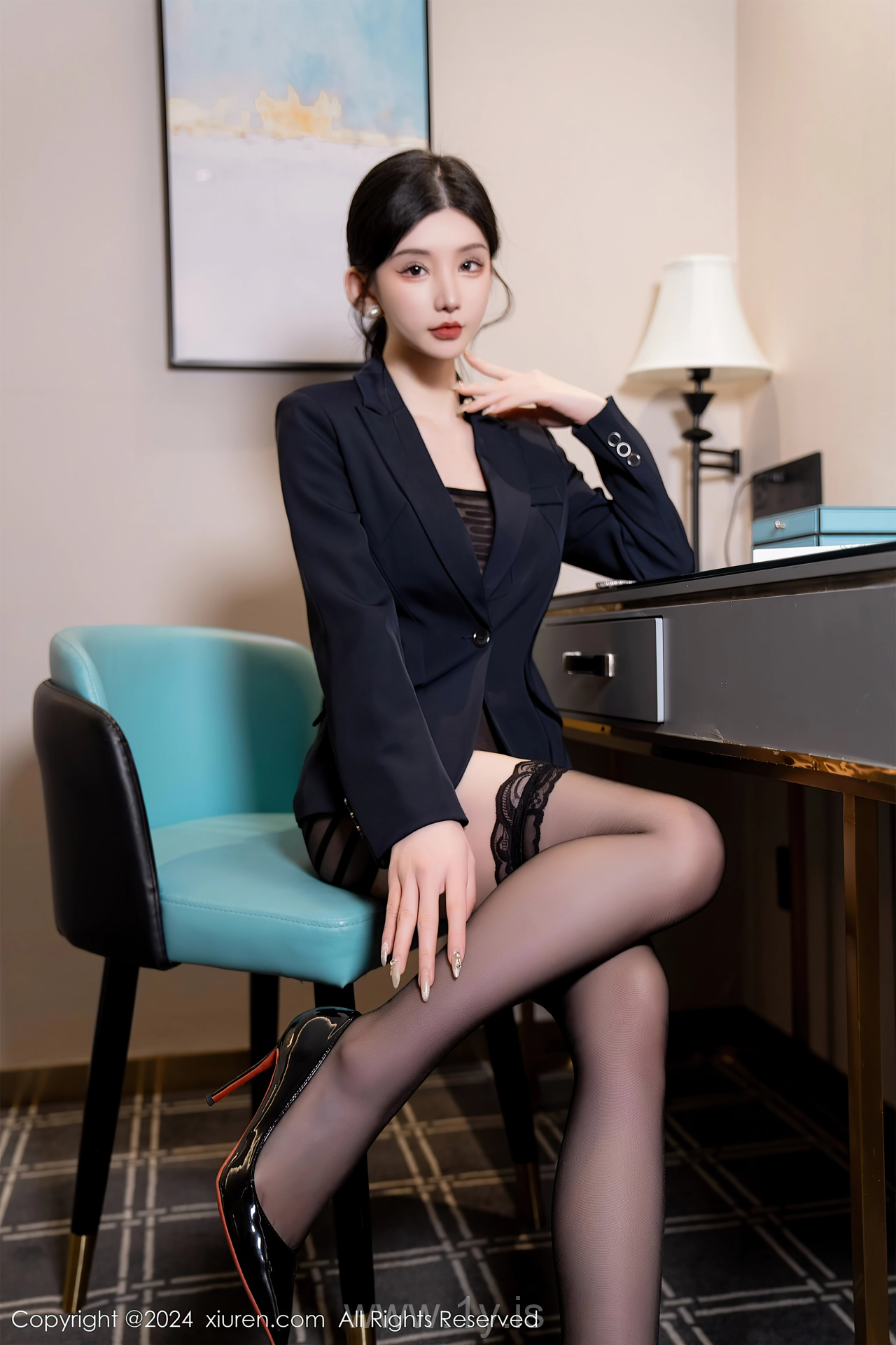 XIUREN(秀人网) No.7956 Graceful Asian Hottie 周于希Sally