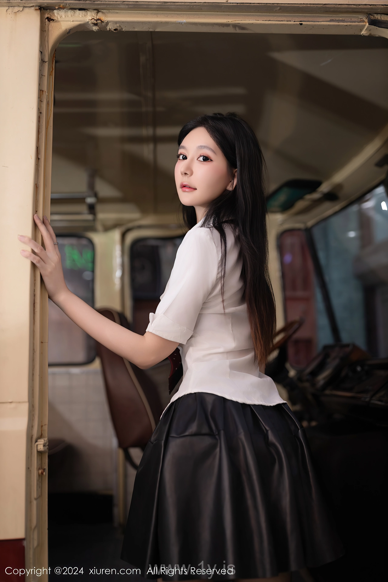XIUREN(秀人网) No.7957 Beautiful & Mesmerizing Asian Temptress 幼幼