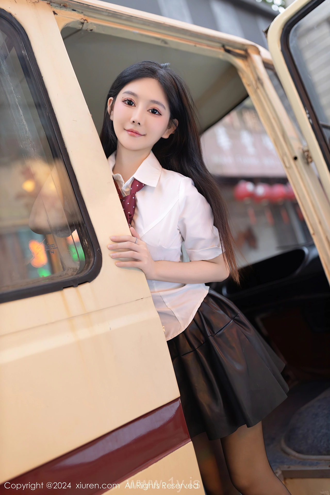 XIUREN(秀人网) No.7957 Beautiful & Mesmerizing Asian Temptress 幼幼