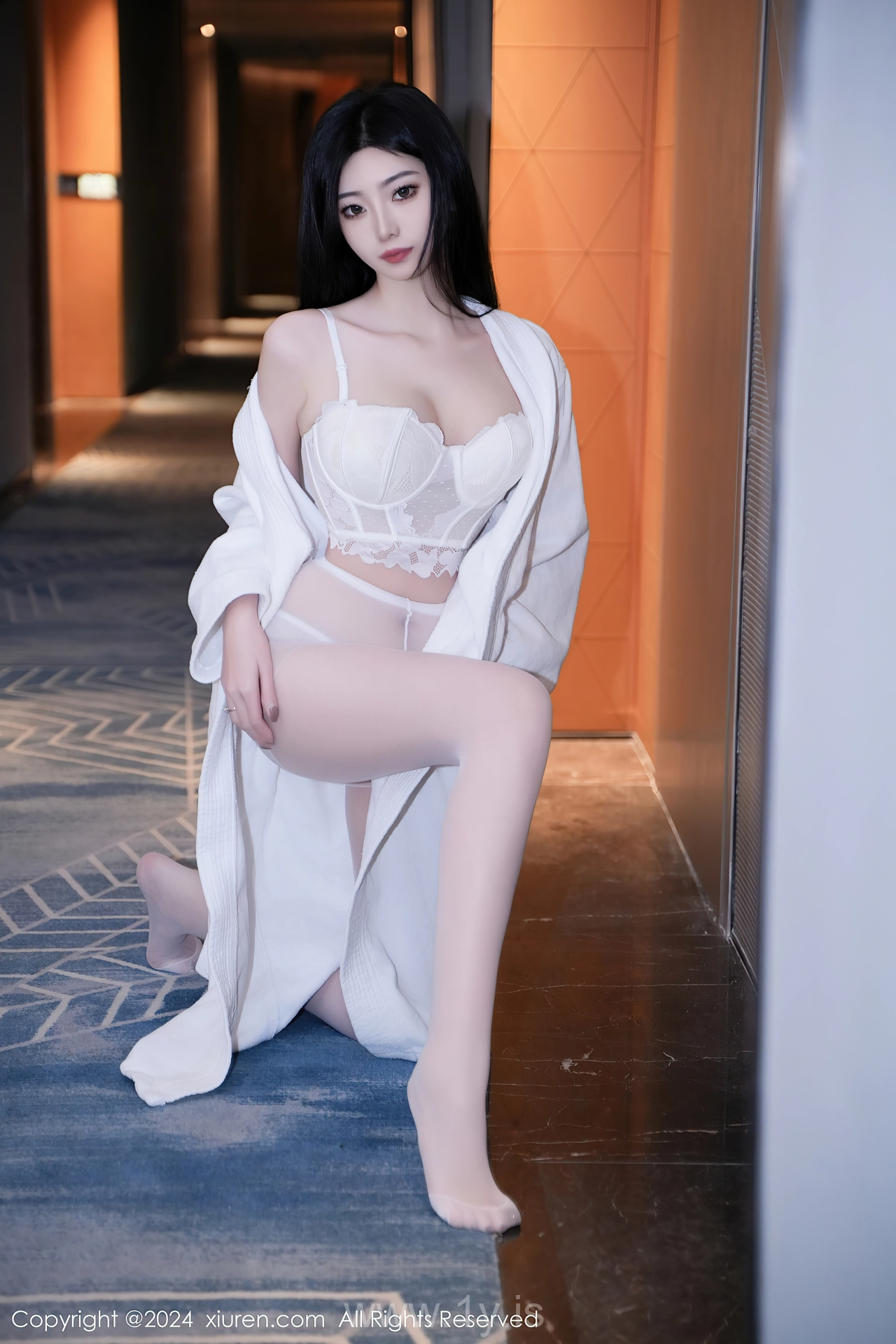 XIUREN(秀人网) No.7960 Exquisite & Extraordinary Asian Queen 安琪Yee