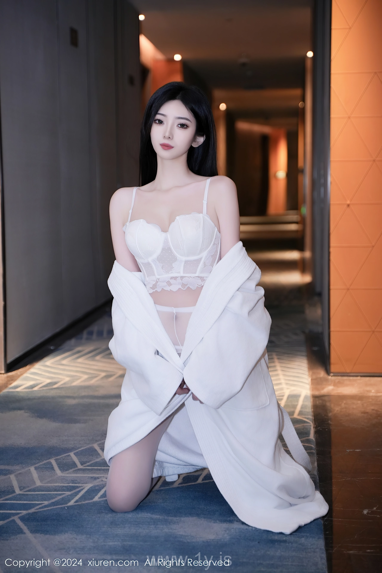 XIUREN(秀人网) No.7960 Exquisite & Extraordinary Asian Queen 安琪Yee