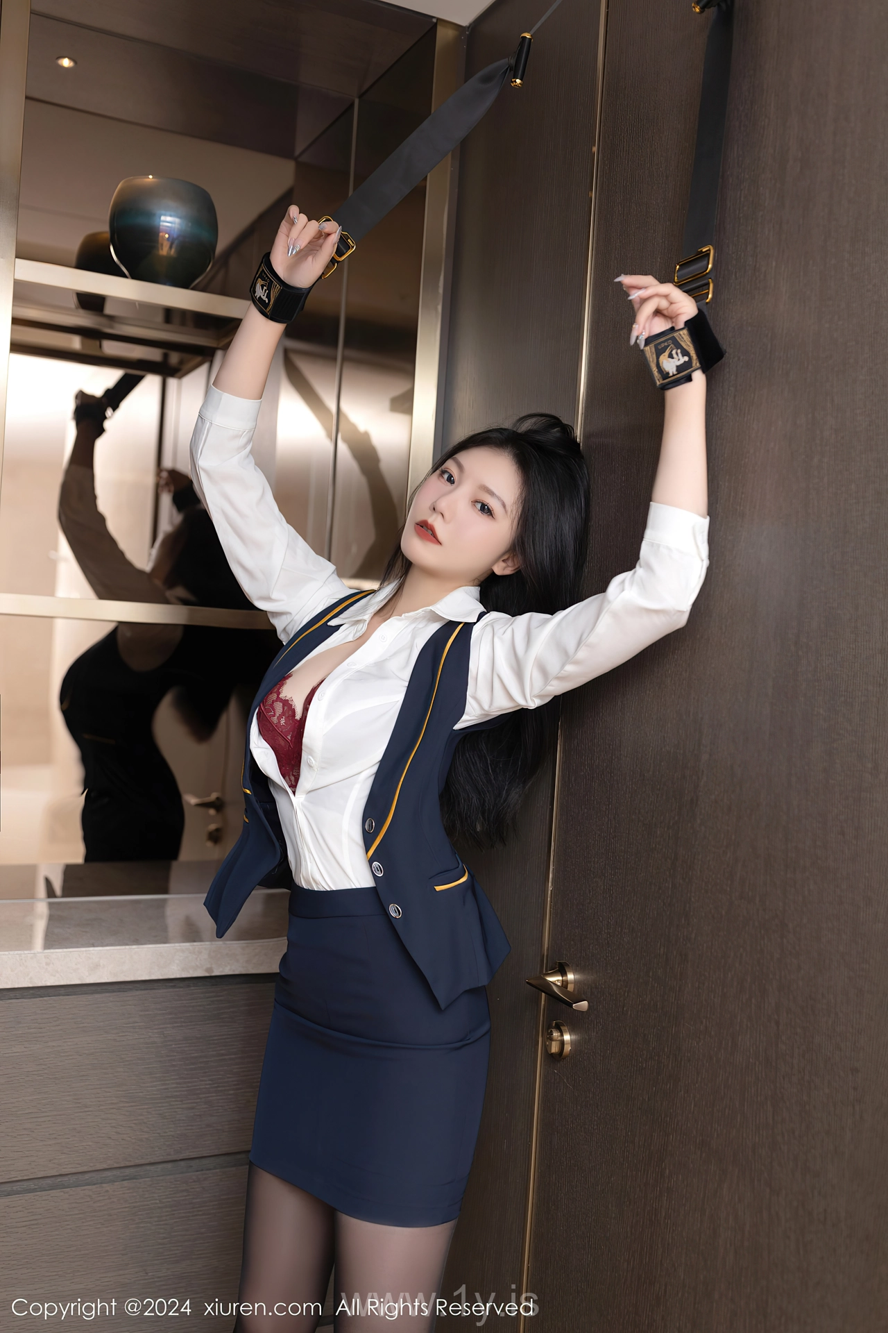 XIUREN(秀人网) No.7968 Dazzling Chinese Temptress 安然anran