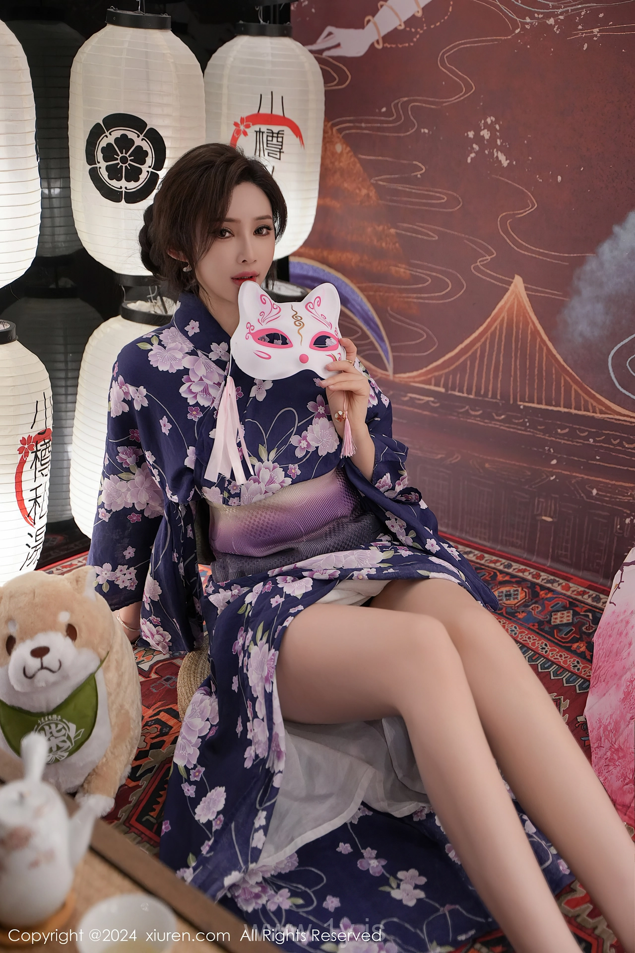 XIUREN(秀人网) No.7975 Sparkling Asian Femme fatale Carol周妍希