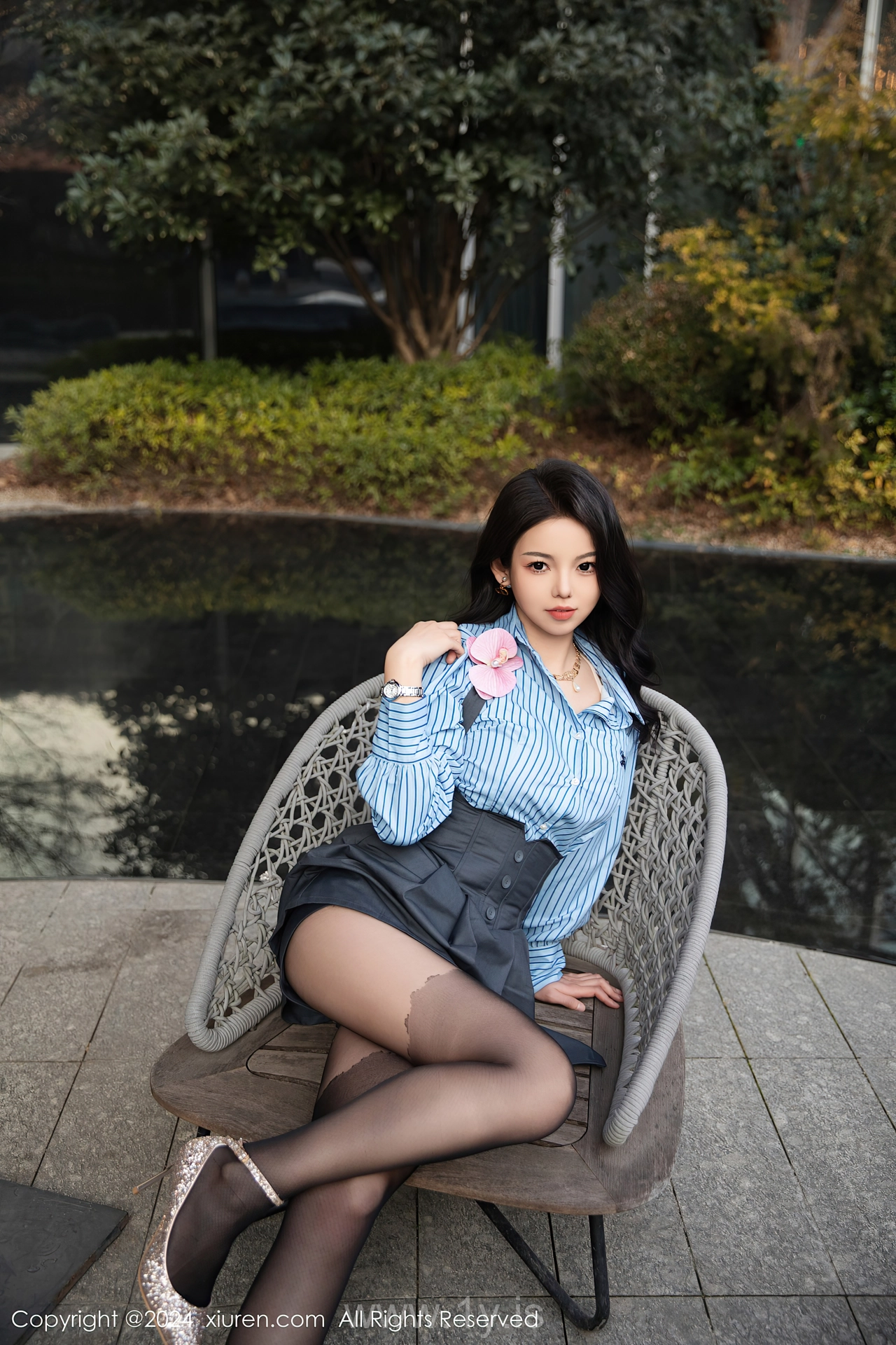 XIUREN(秀人网) No.7979 Shimmering & Voluptuous Chinese Vixen 大美妞儿