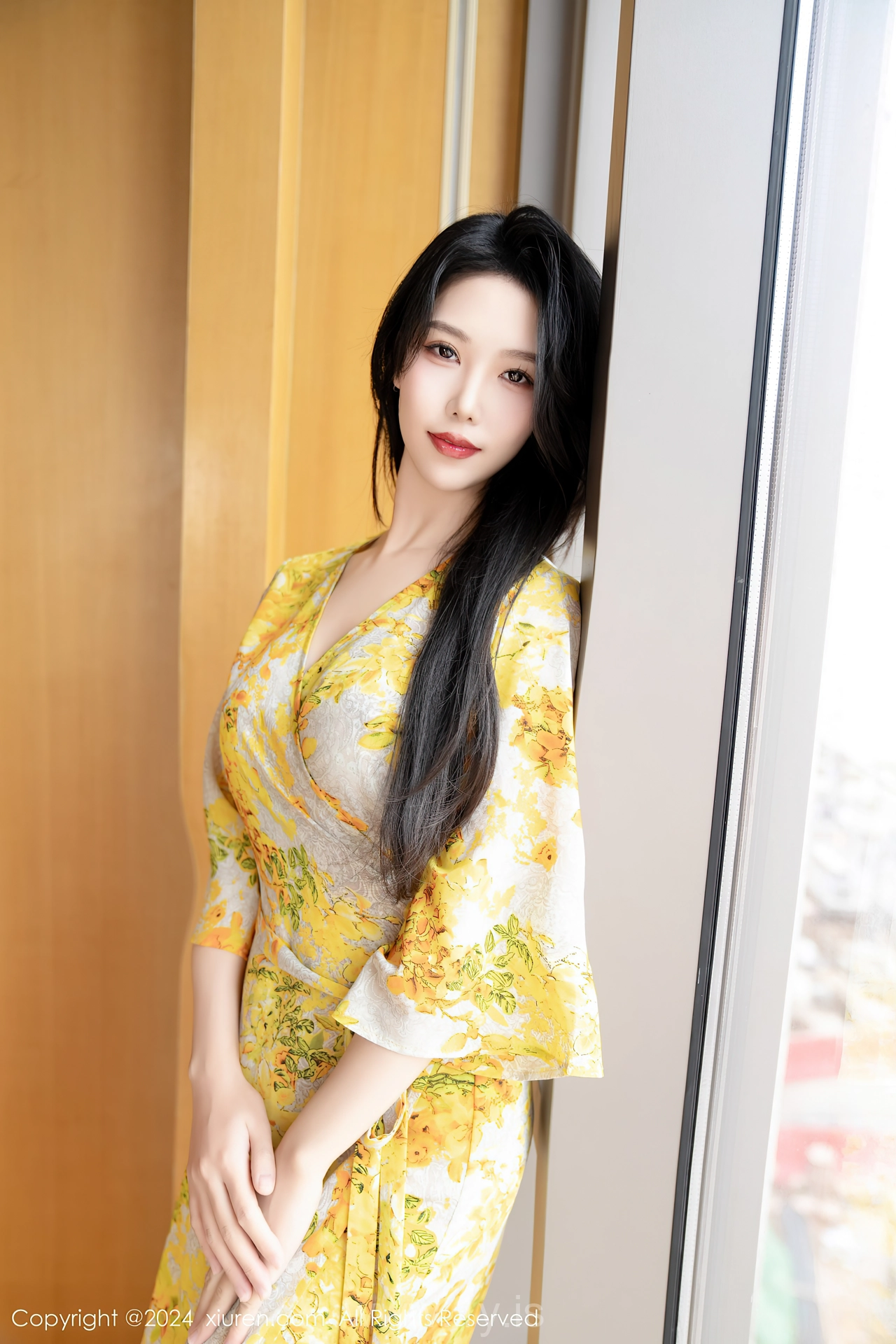 XIUREN(秀人网) No.7981 Extraordinary & Glamorous Chinese Model 利世