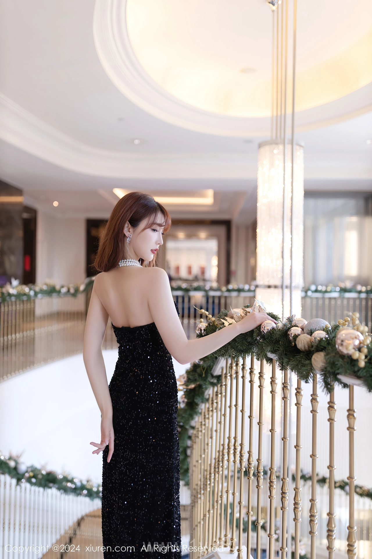 XIUREN(秀人网) No.7984 Sophisticated & Charismatic Asian Jewel 陆萱萱