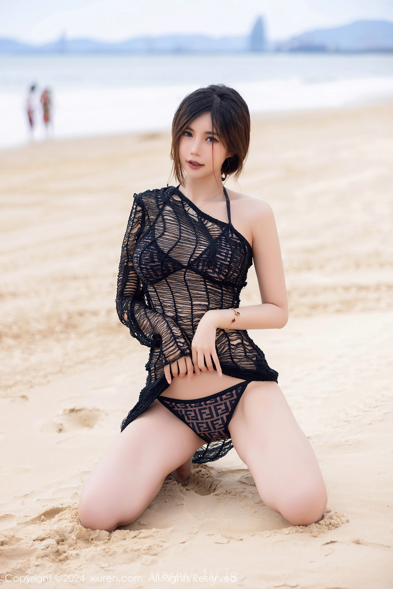 XIUREN(秀人网) No.7988 Good-looking & Gorgeous Chinese Enigma 绮里嘉ula