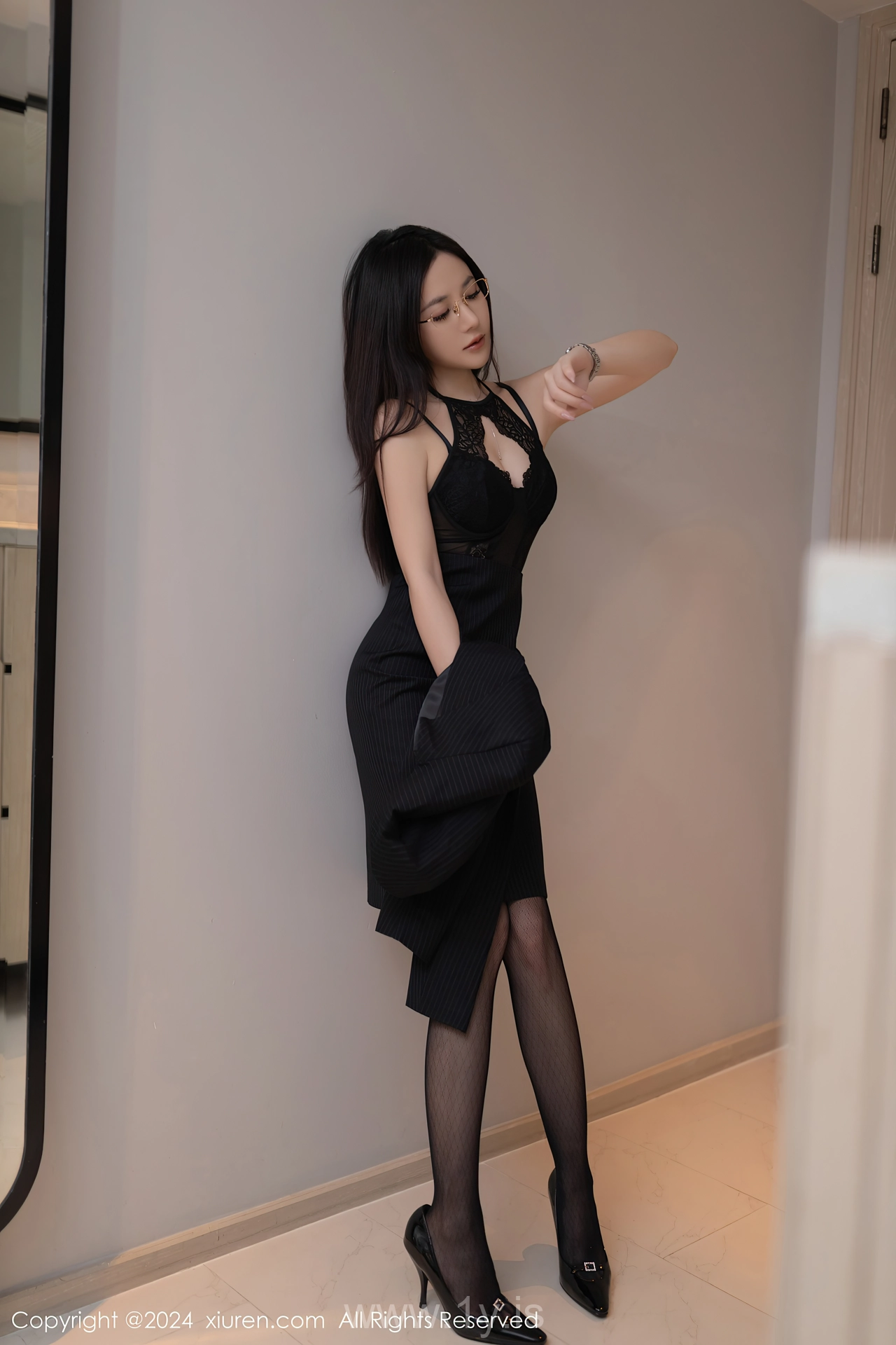 XIUREN(秀人网) No.7992 Charismatic Chinese Charmer 鱼子酱Fish