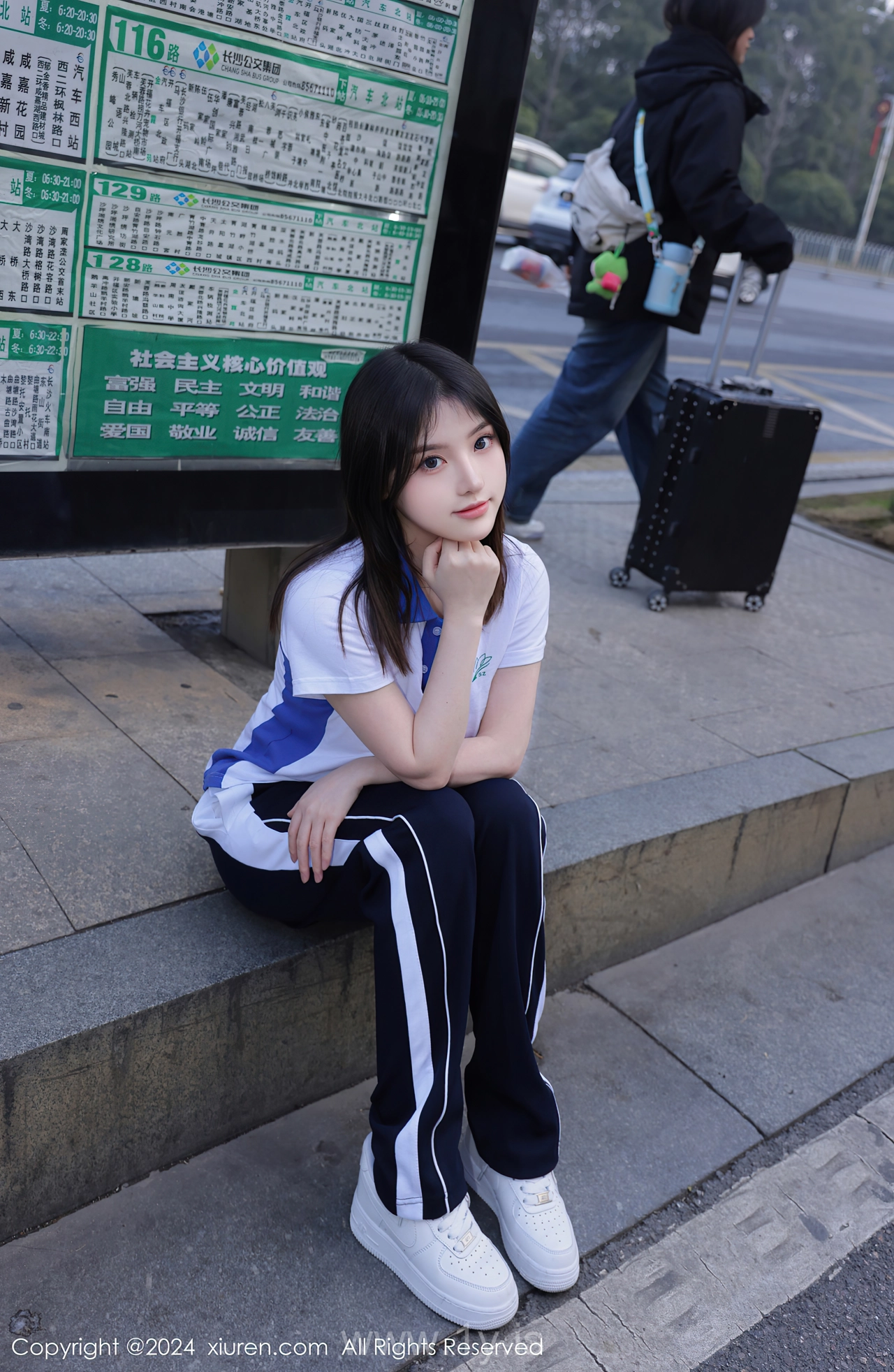 XIUREN(秀人网) No.7994 Perfect & Ravishing Asian Rara Avis 豆瓣酱