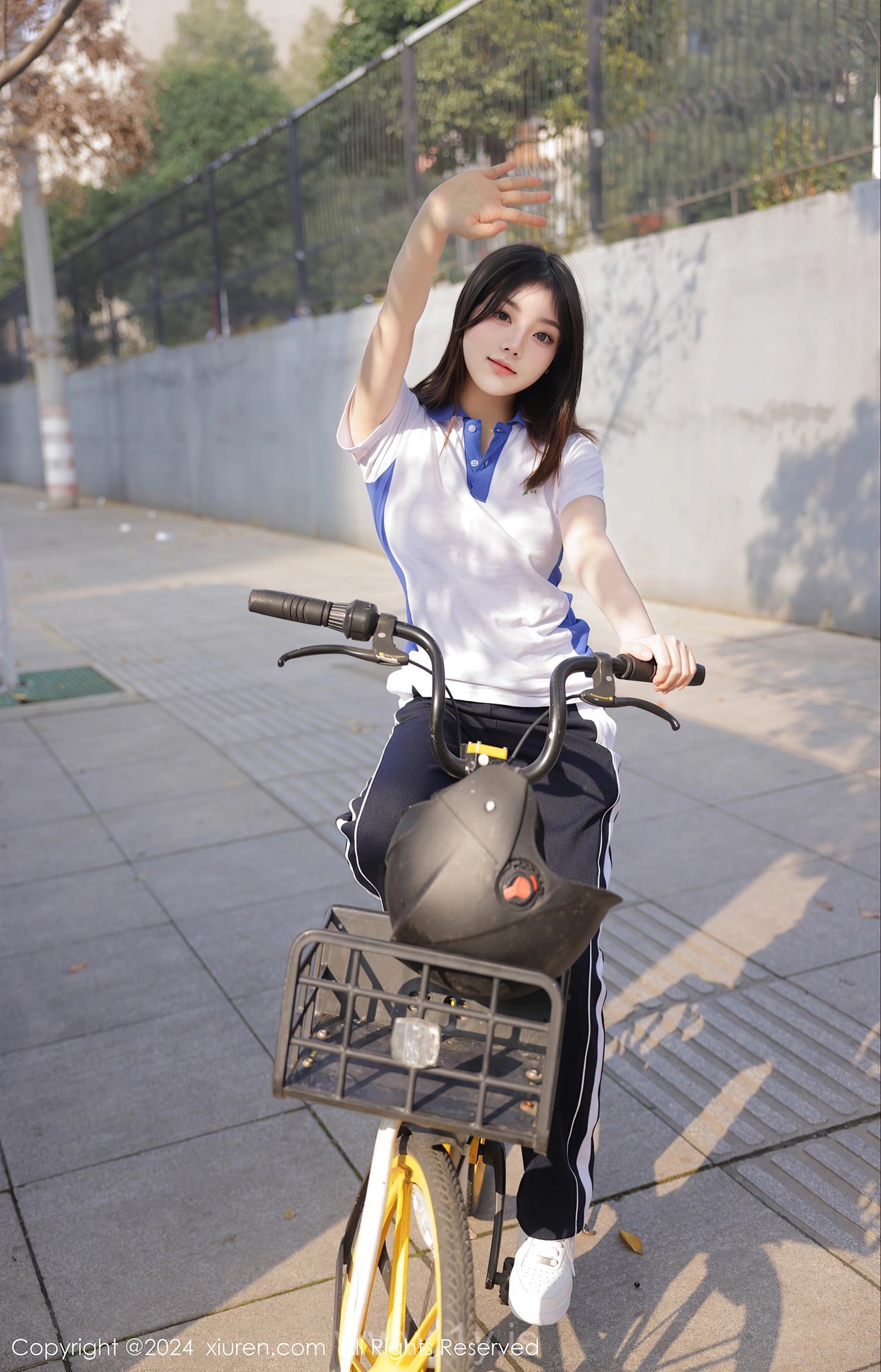 XIUREN(秀人网) No.7994 Perfect & Ravishing Asian Rara Avis 豆瓣酱