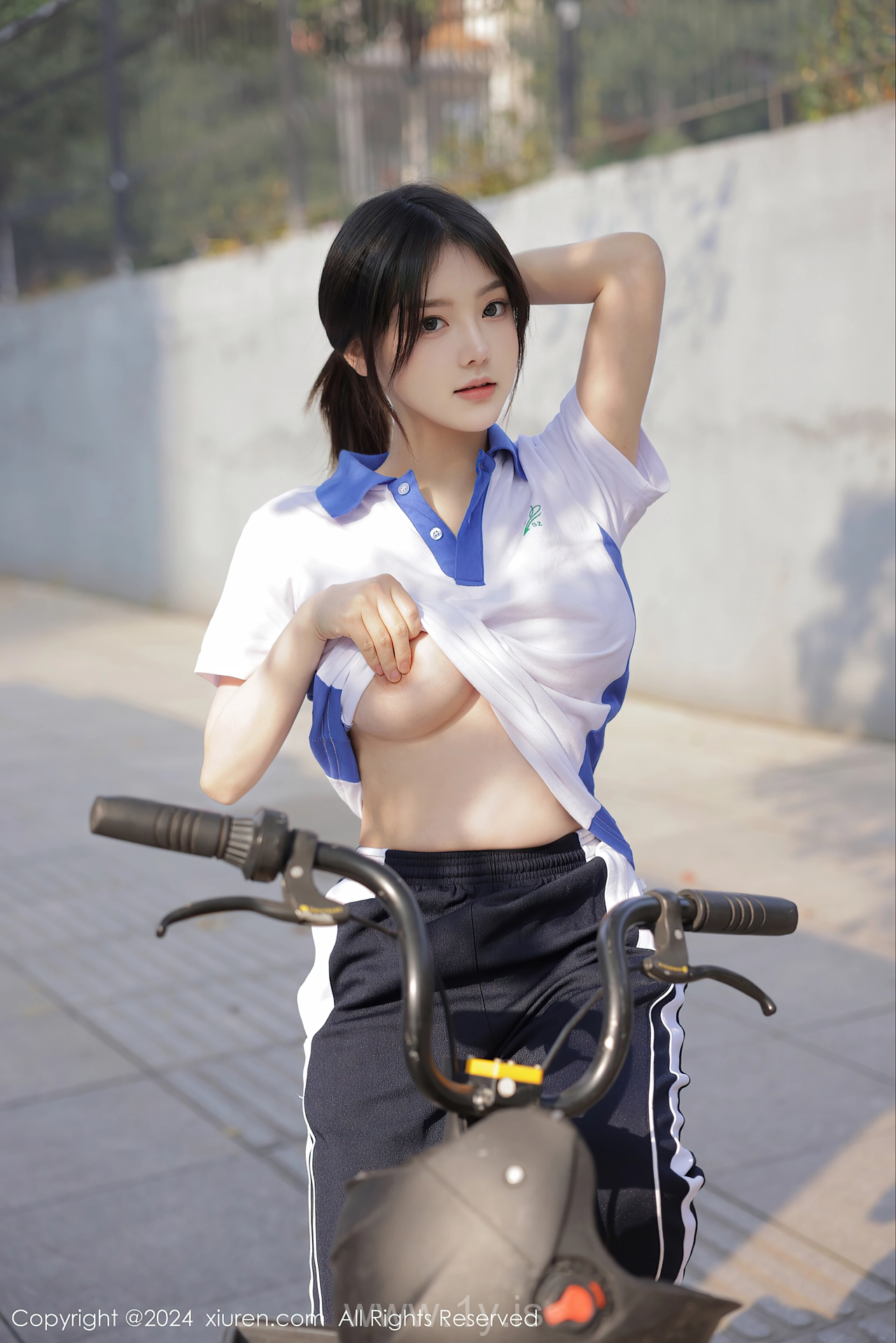 XIUREN(秀人网) No.7994 Perfect & Ravishing Asian Rara Avis 豆瓣酱