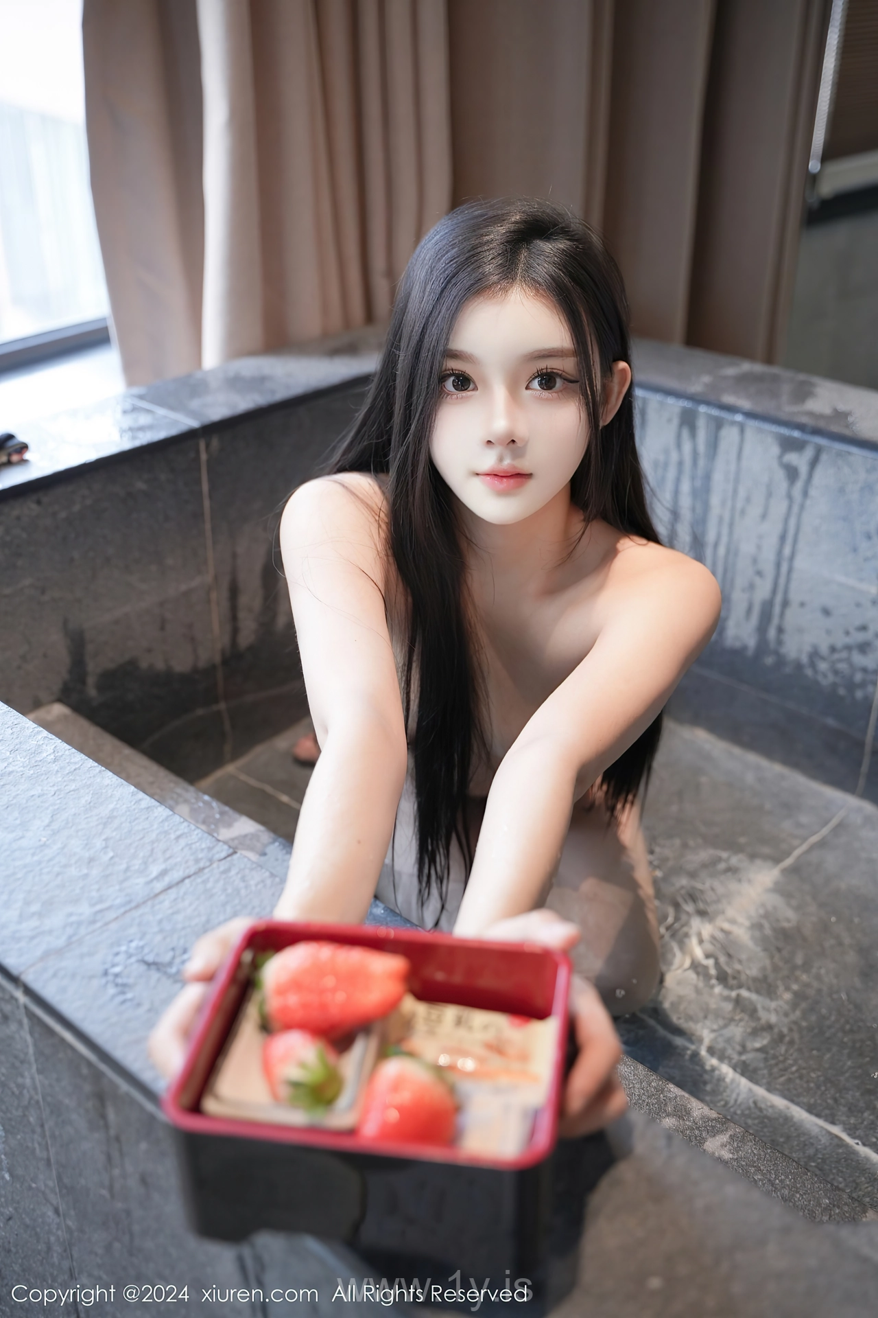 XIUREN(秀人网) No.7996 Mesmerizing Asian Muse 伊雪儿