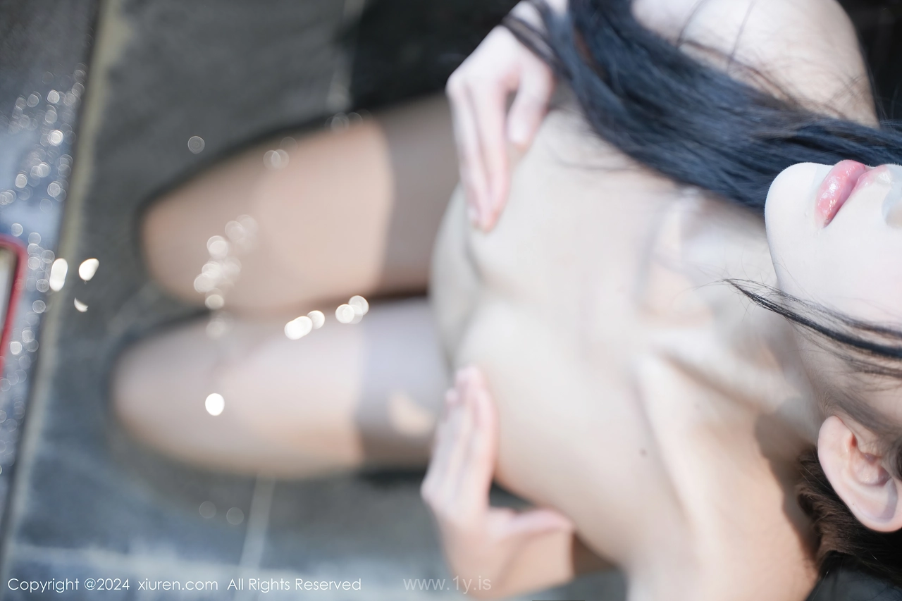 XIUREN(秀人网) No.7996 Mesmerizing Asian Muse 伊雪儿