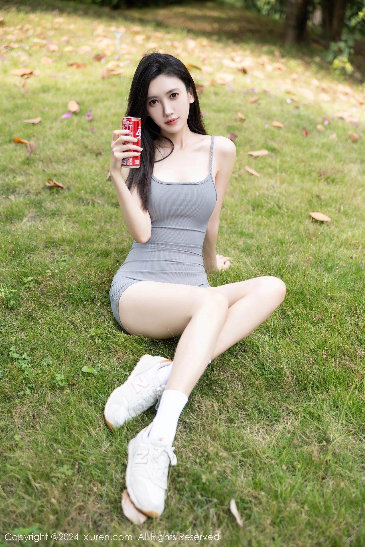 XIUREN(秀人网) No.8005 Classy Chinese Girl 章芃芃