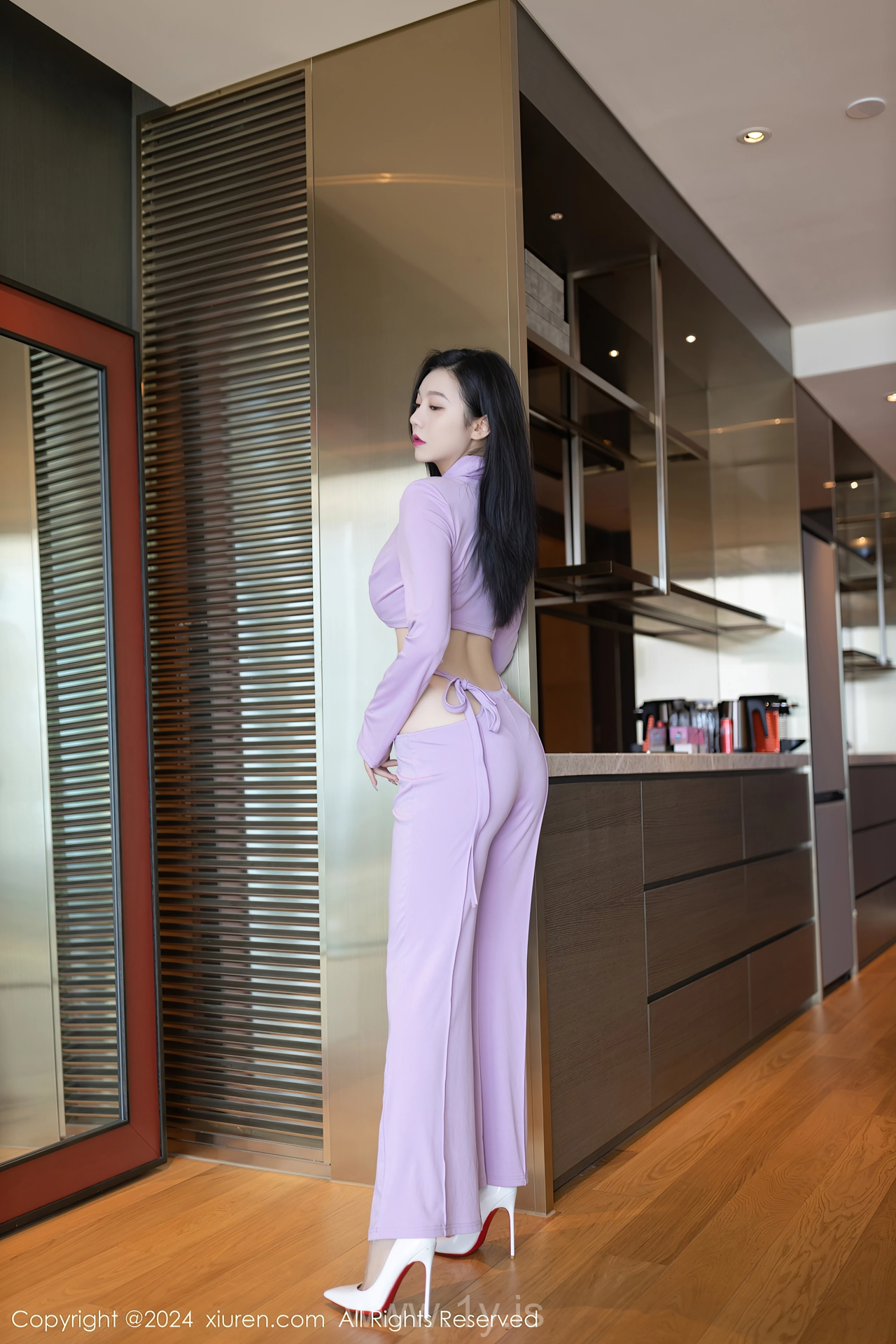 XIUREN(秀人网) No.8006 Good-looking Asian Cougar 安然anran