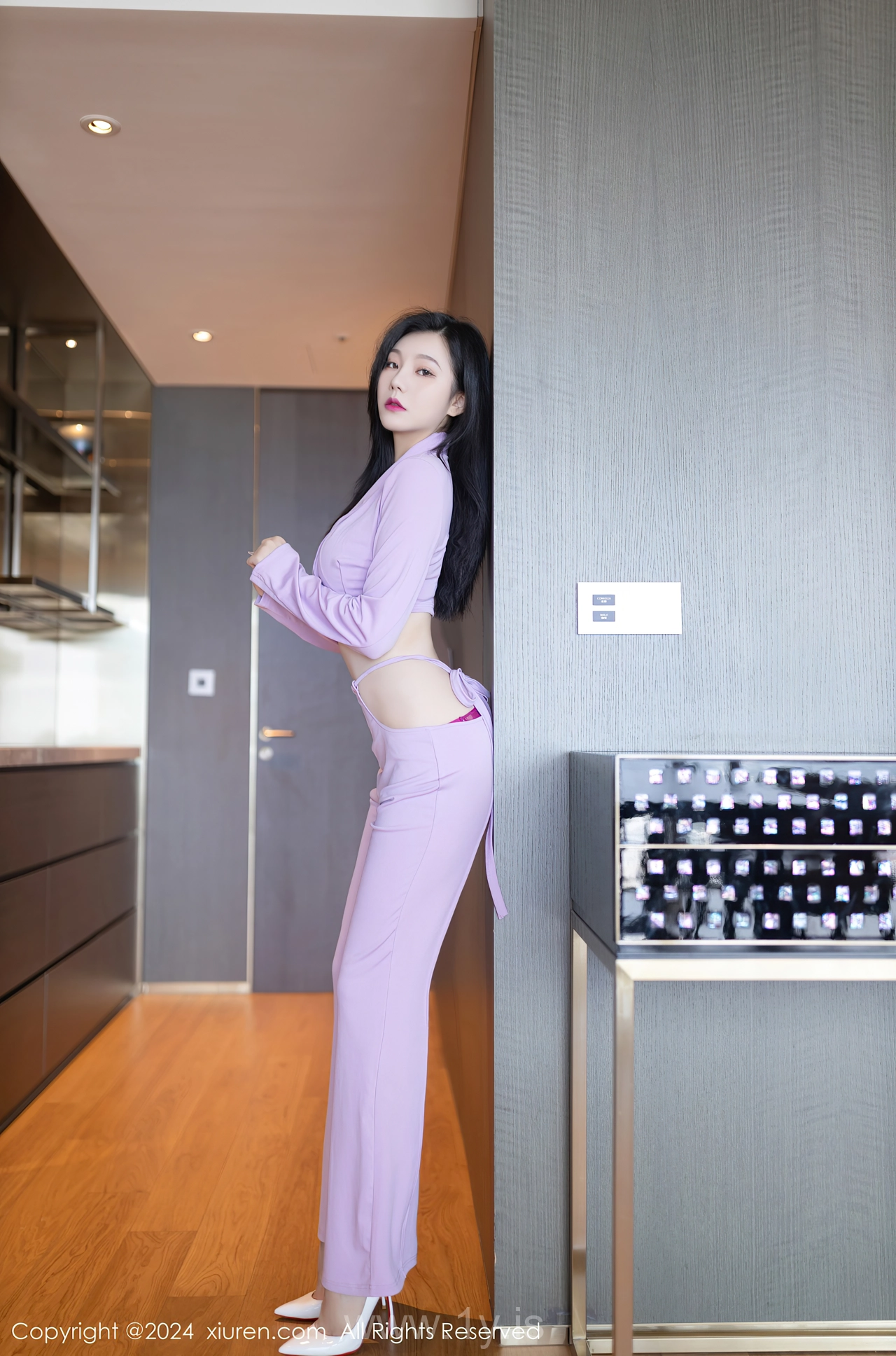 XIUREN(秀人网) No.8006 Good-looking Asian Cougar 安然anran