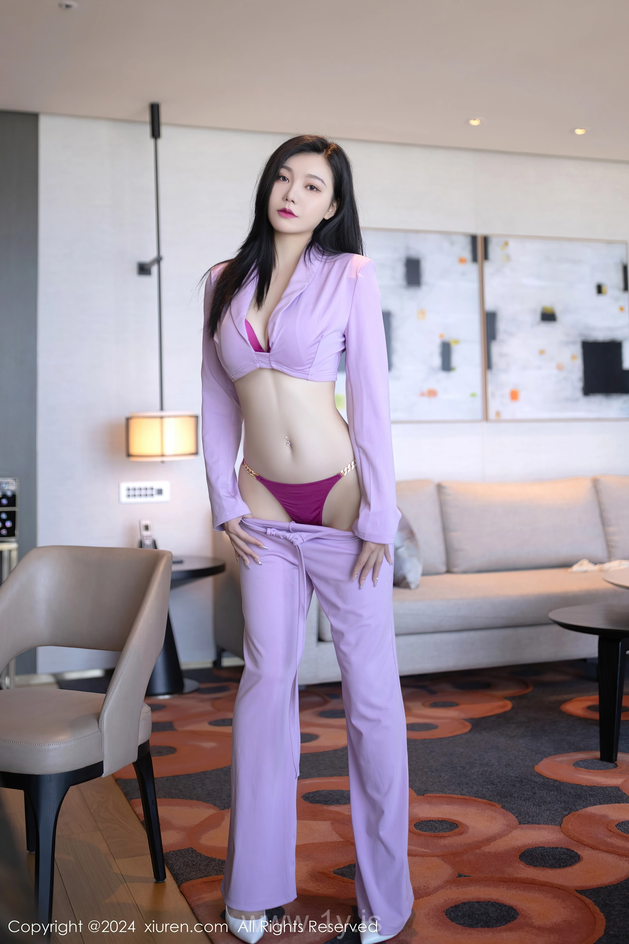 XIUREN(秀人网) No.8006 Good-looking Asian Cougar 安然anran