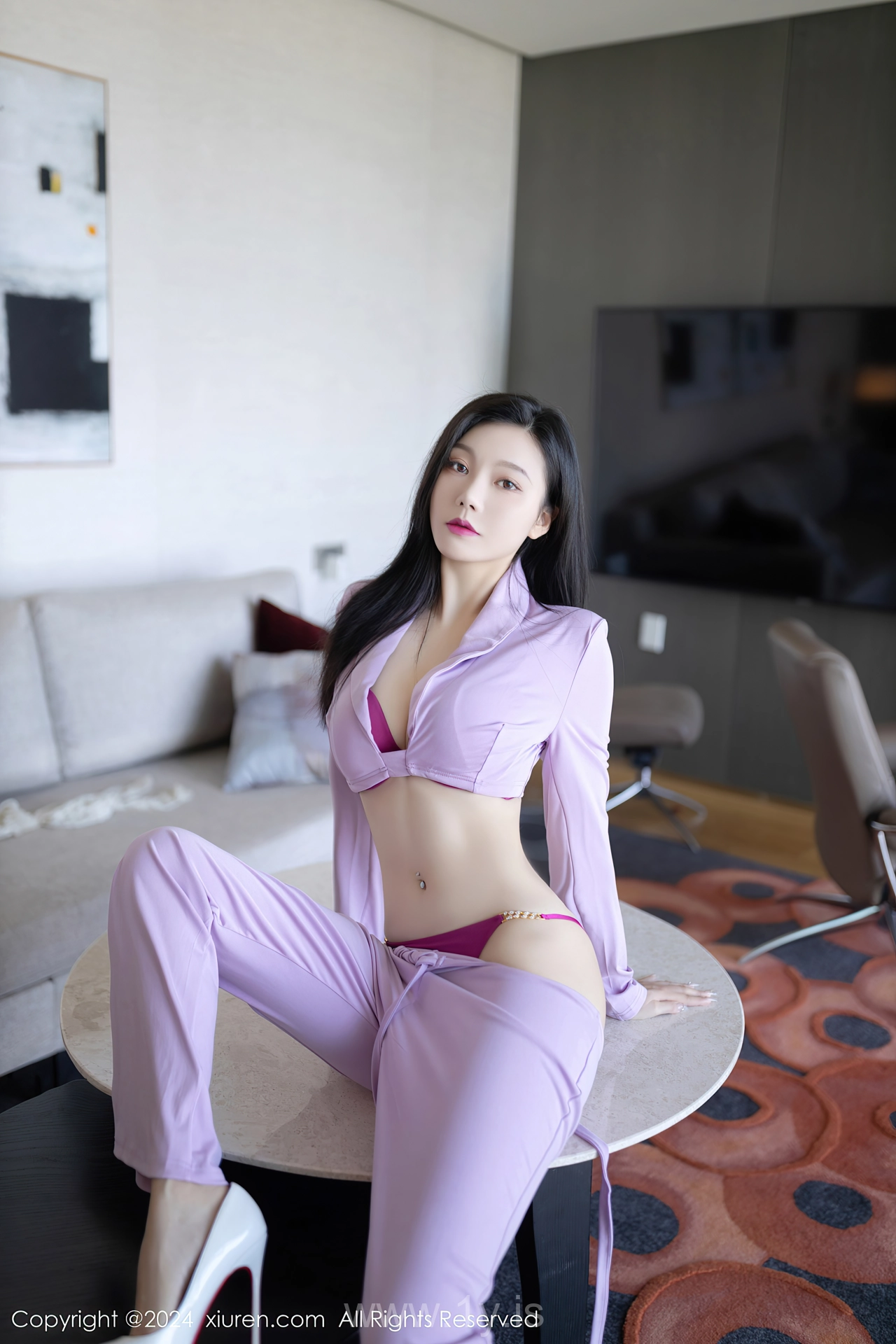 XIUREN(秀人网) No.8006 Good-looking Asian Cougar 安然anran