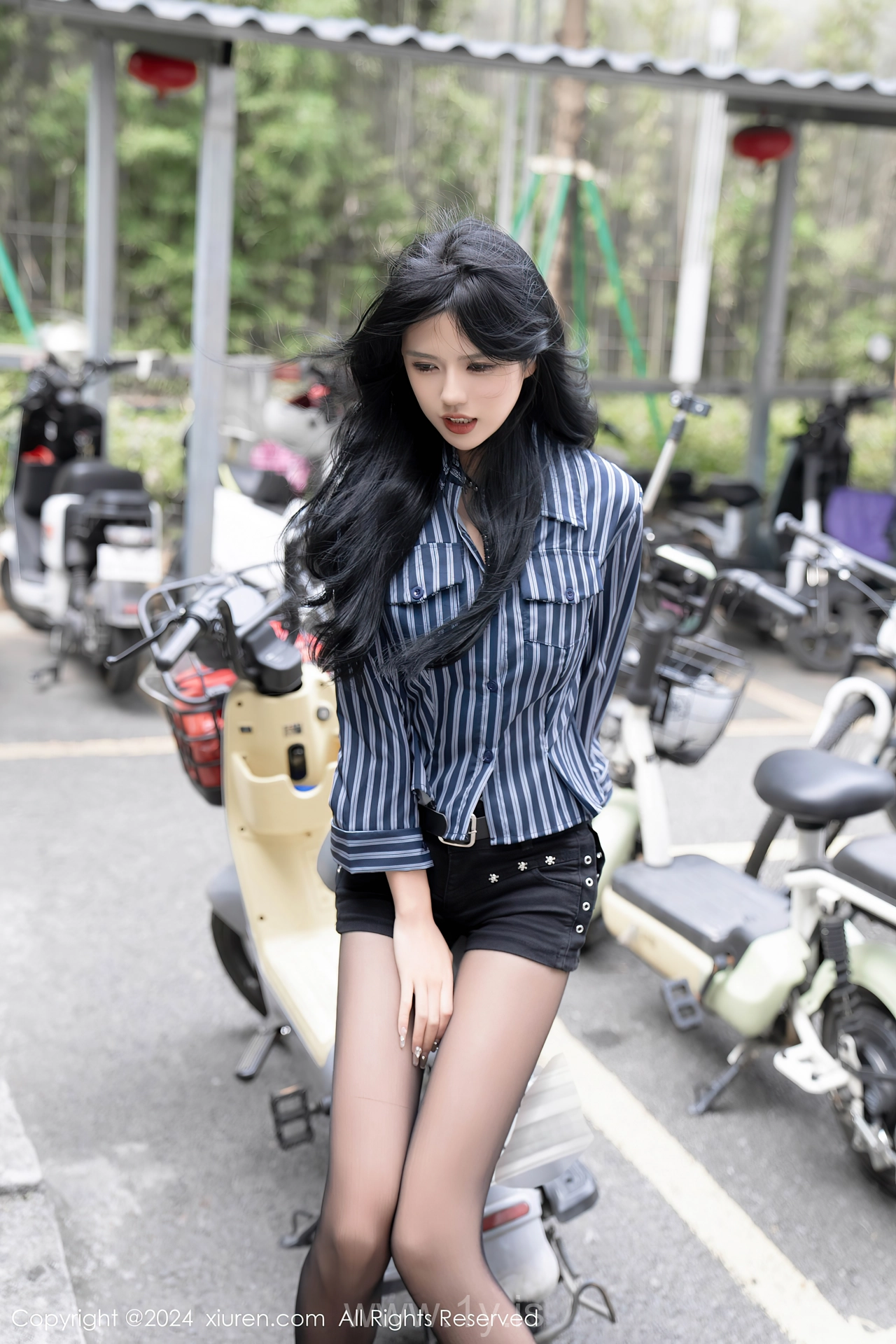 XIUREN(秀人网) No.8011 Nice-looking Chinese Femme fatale 浅浅Danny