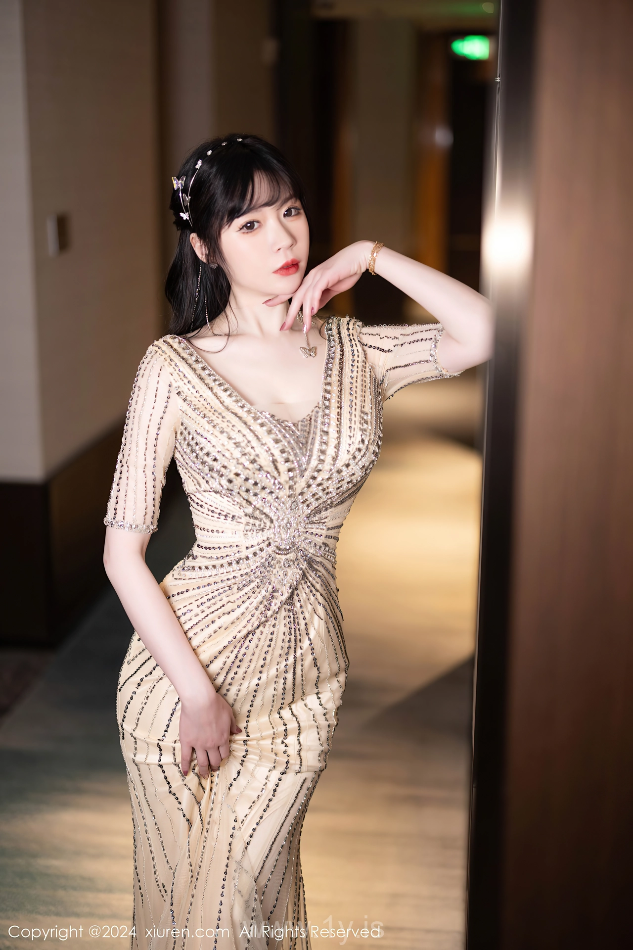 XIUREN(秀人网) No.8014 Irresistible & Intriguing Asian Starlet 梦心玥