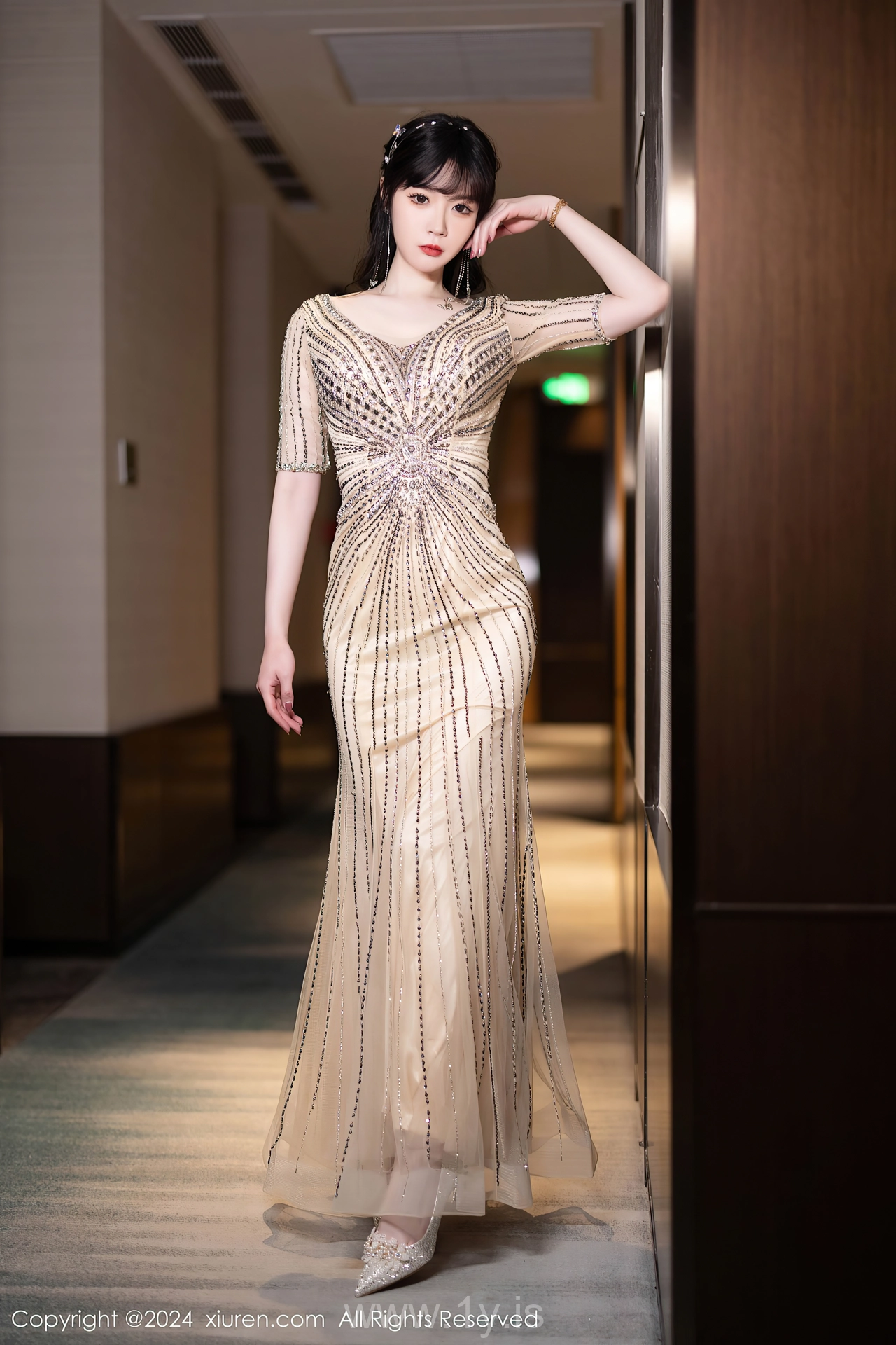 XIUREN(秀人网) No.8014 Irresistible & Intriguing Asian Starlet 梦心玥