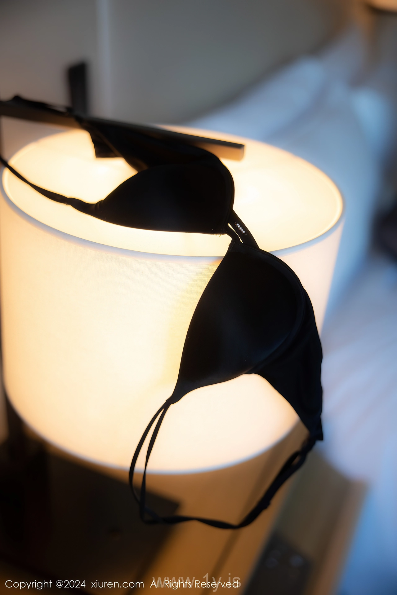 XIUREN(秀人网) No.8016 Lively & Voluptuous Asian Siren 杉菜