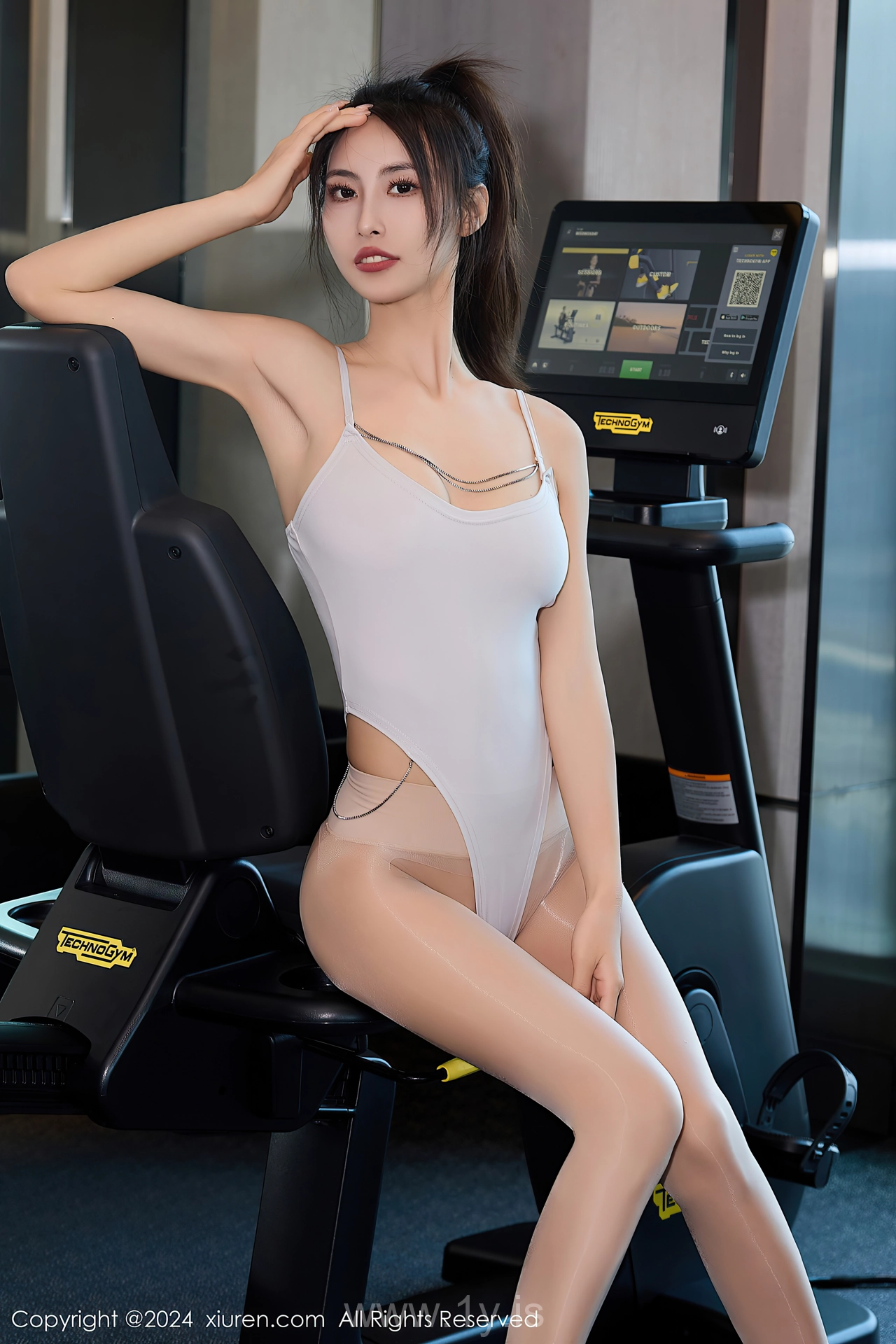 XIUREN(秀人网) No.8018 Good-looking Chinese Queen lingyu69