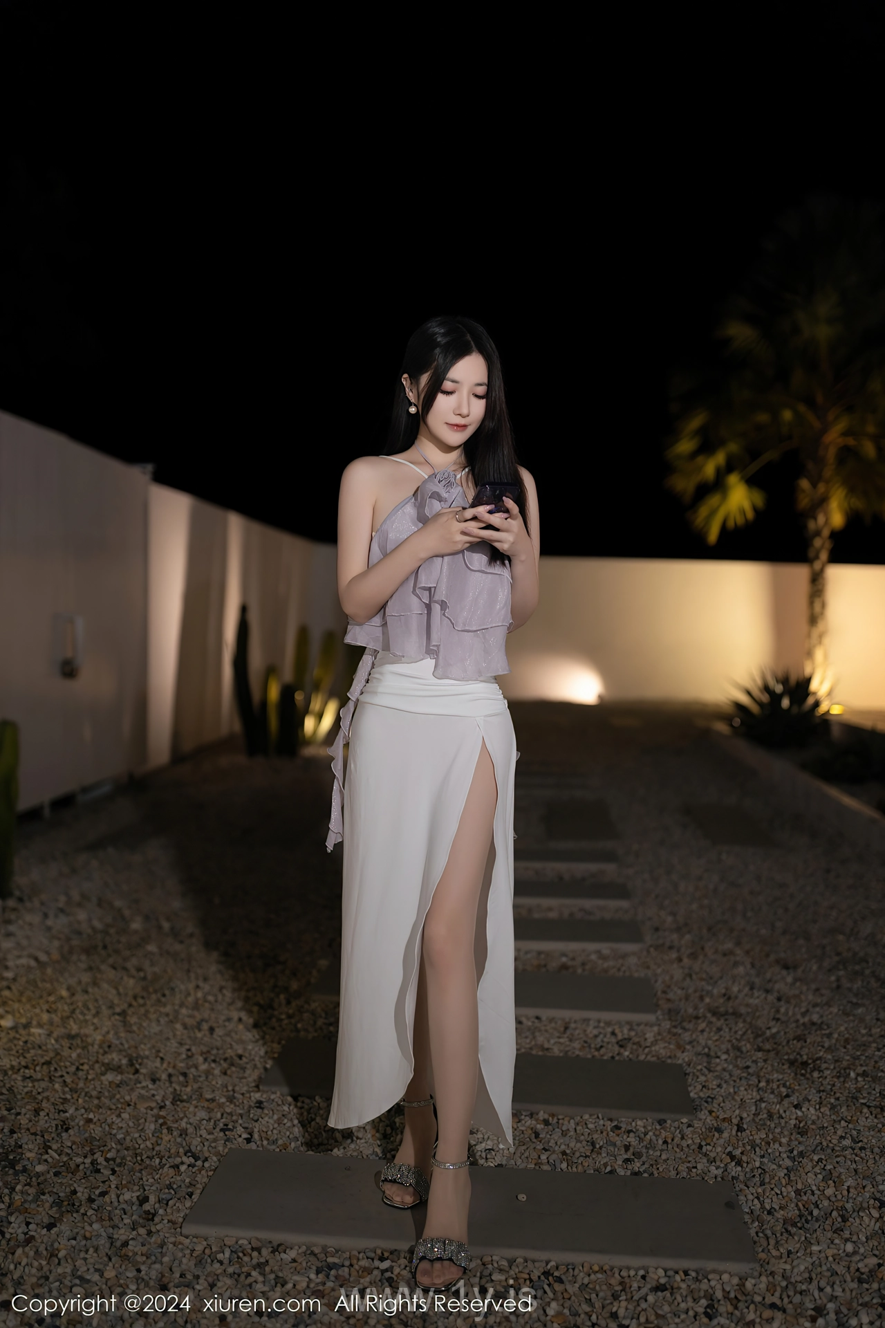 XIUREN(秀人网) No.8026 Charismatic & Innocent Chinese Nymph 鱼子酱Fish