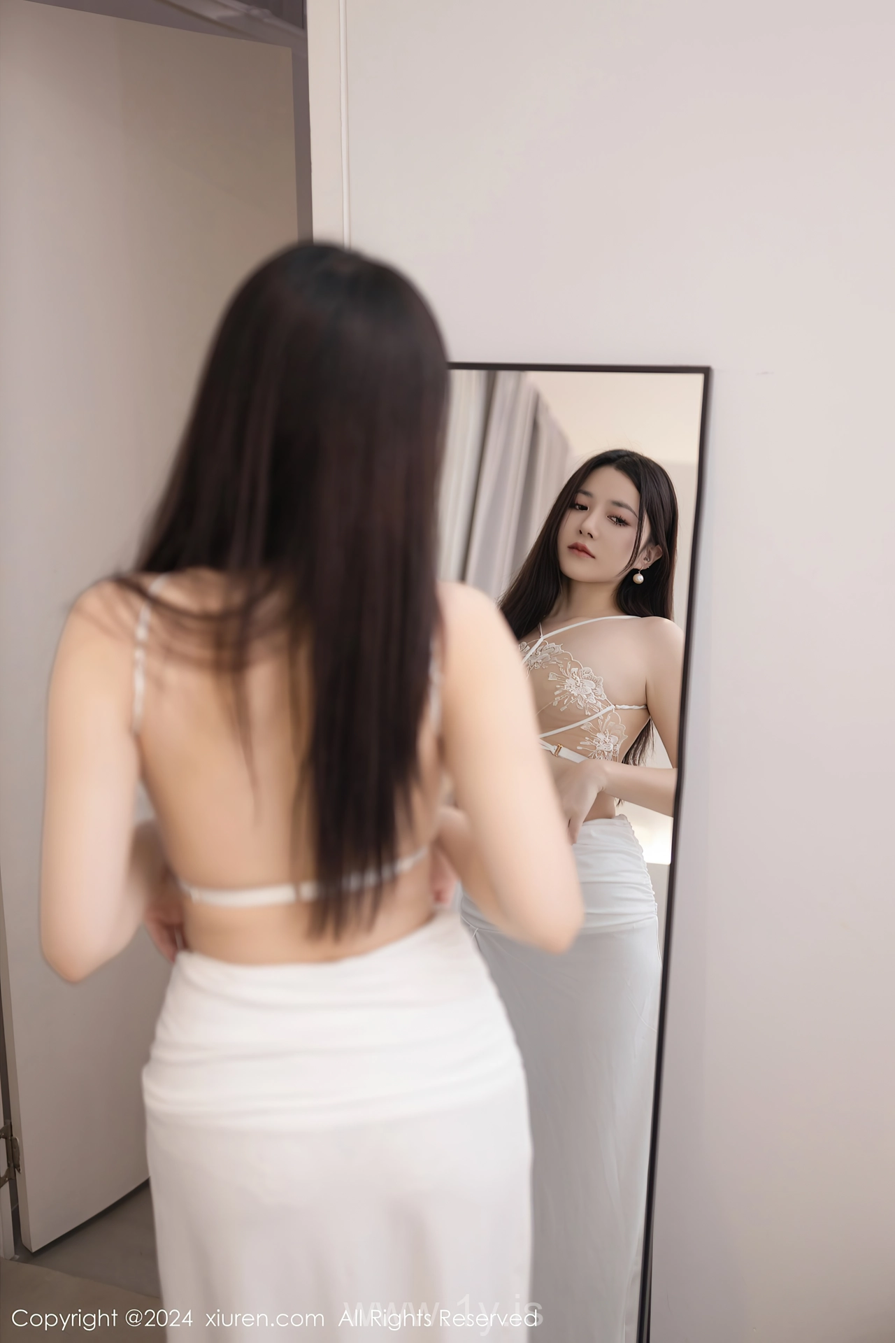 XIUREN(秀人网) No.8026 Charismatic & Innocent Chinese Nymph 鱼子酱Fish