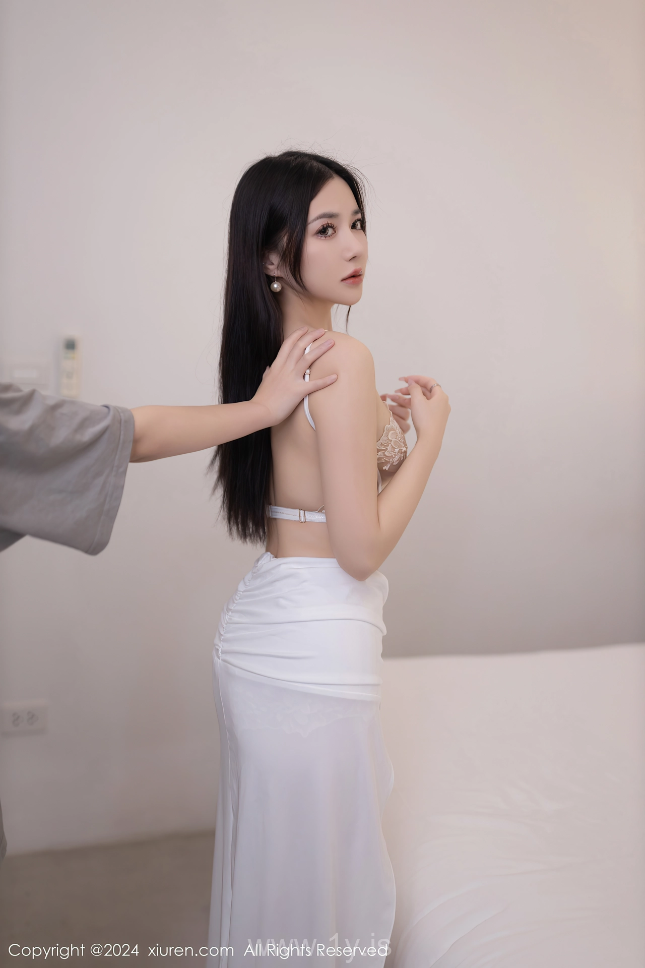 XIUREN(秀人网) No.8026 Charismatic & Innocent Chinese Nymph 鱼子酱Fish