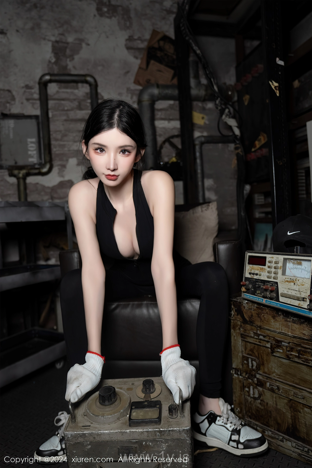 XIUREN(秀人网) No.8027 Bewitching Chinese Peri 周于希Sally