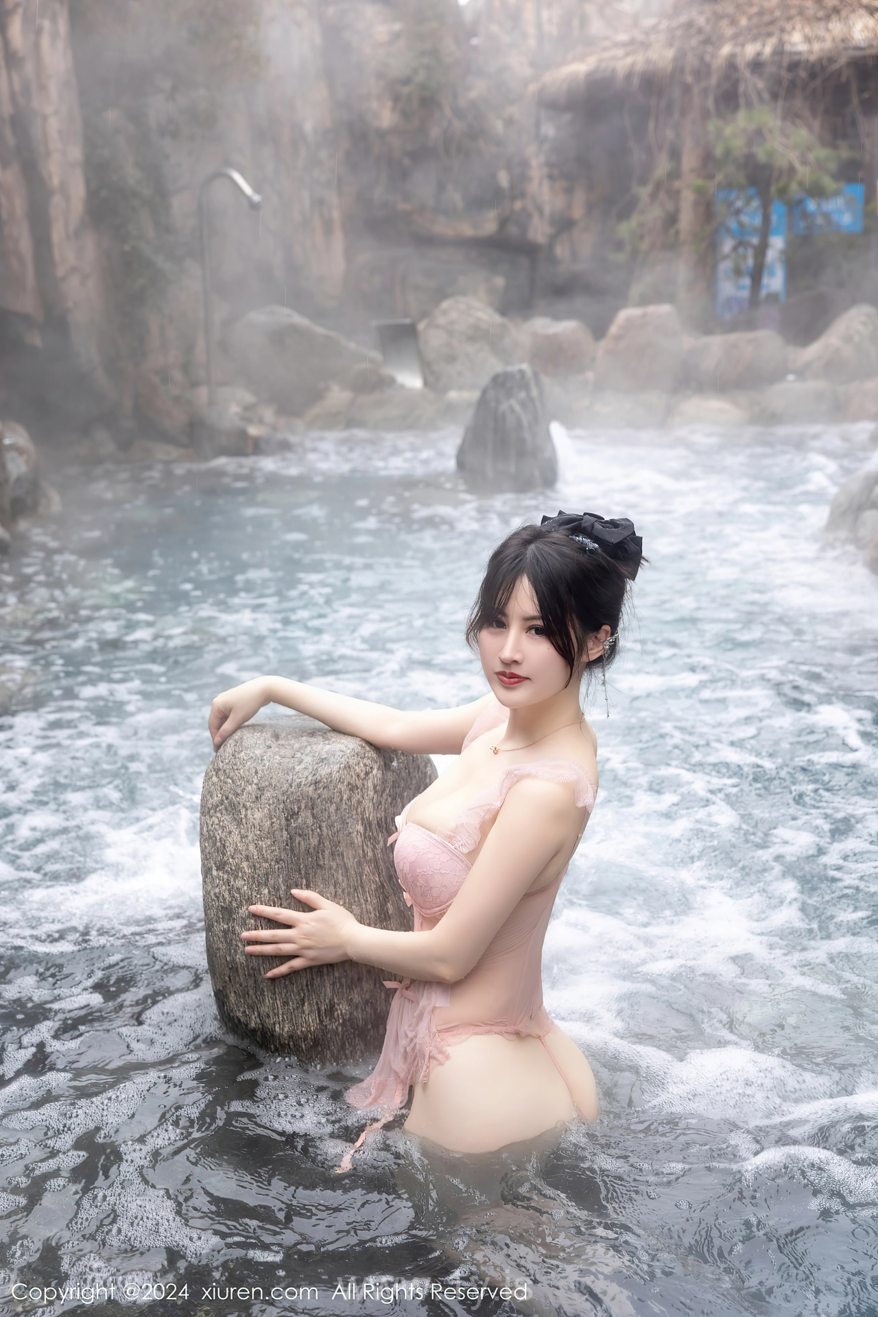 XIUREN(秀人网) No.8039 Decent Chinese Cutie 诗诗kiki