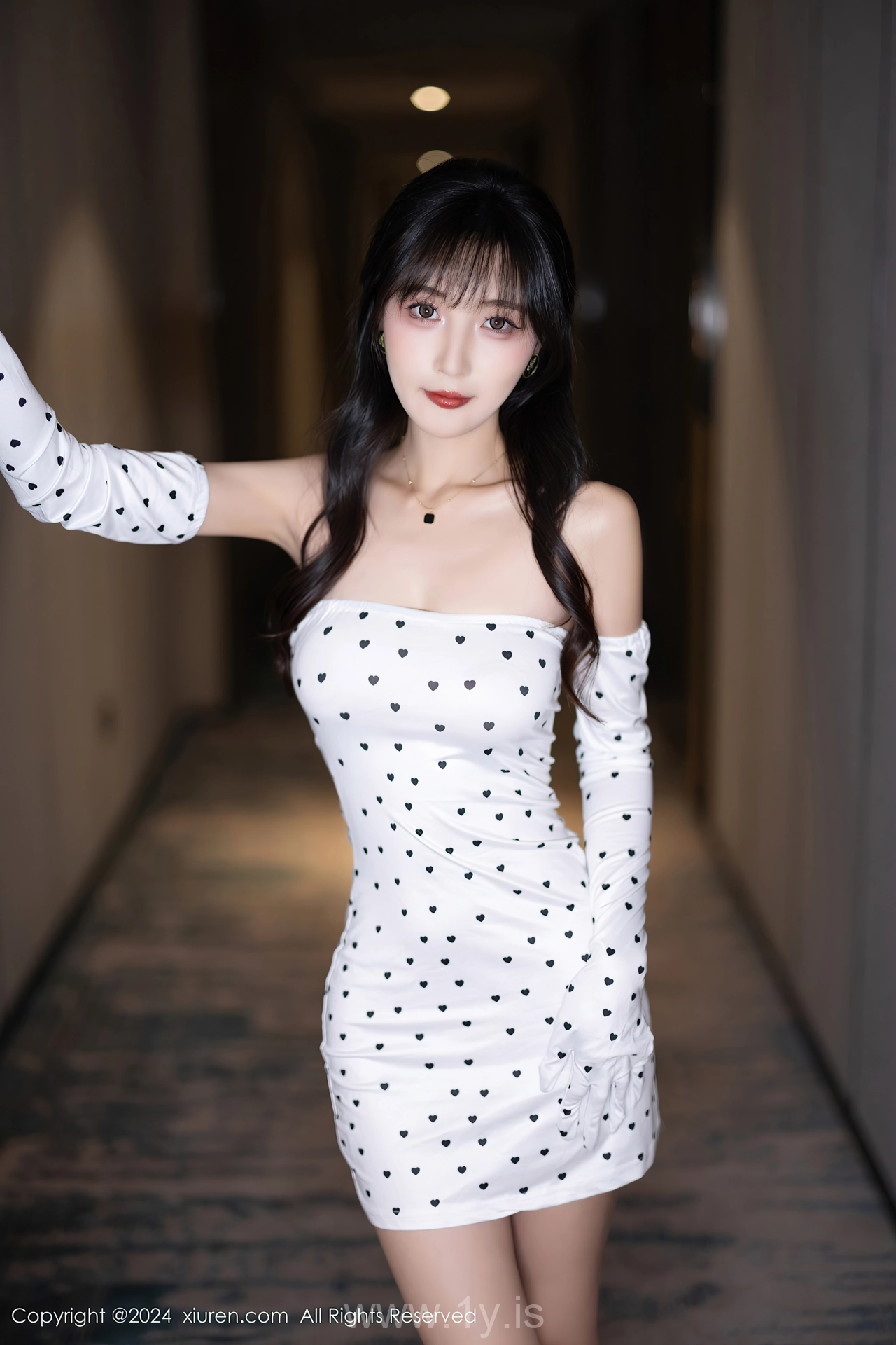 XIUREN(秀人网) No.8045 Gorgeous & Slender Chinese Girl 林星阑