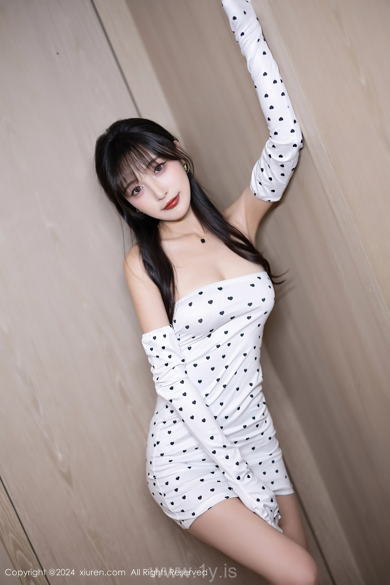 XIUREN(秀人网) No.8045 Gorgeous & Slender Chinese Girl 林星阑