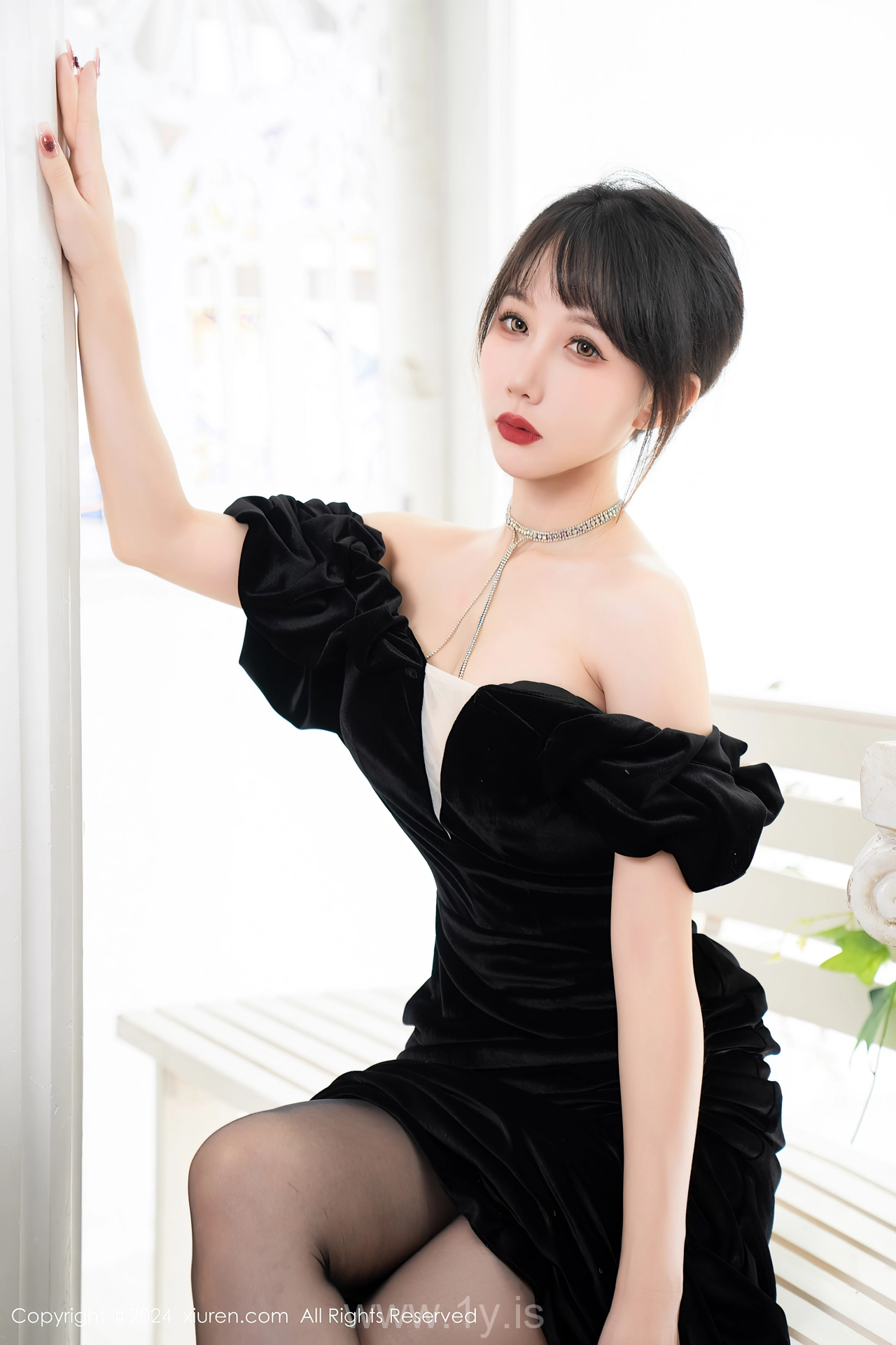 XIUREN(秀人网) No.8070 Breathtaking Asian Jade 波巧酱