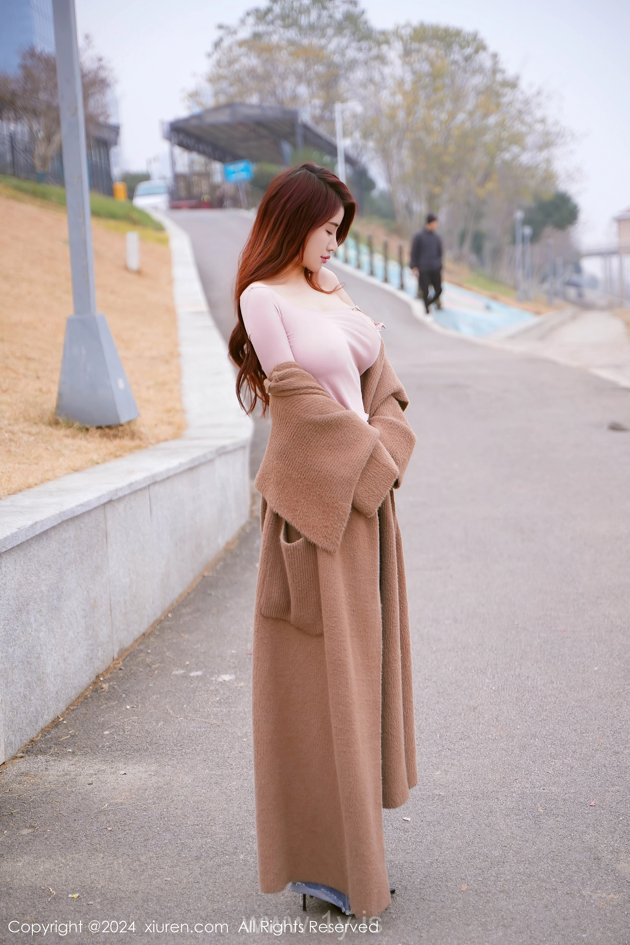 XIUREN(秀人网) No.8076 Stunning Asian Maiden 美七Mia