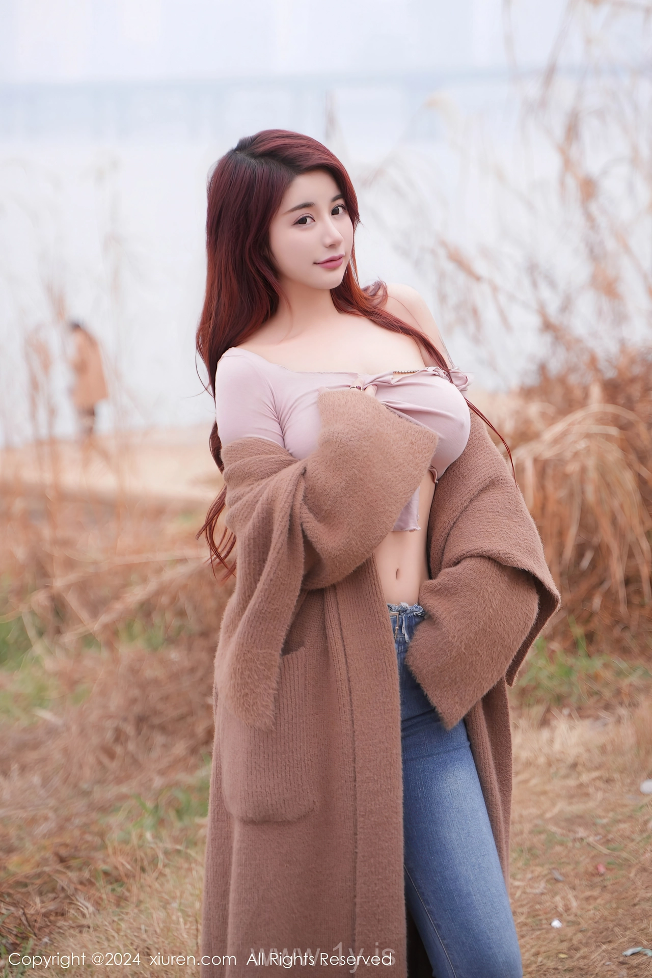 XIUREN(秀人网) No.8076 Stunning Asian Maiden 美七Mia