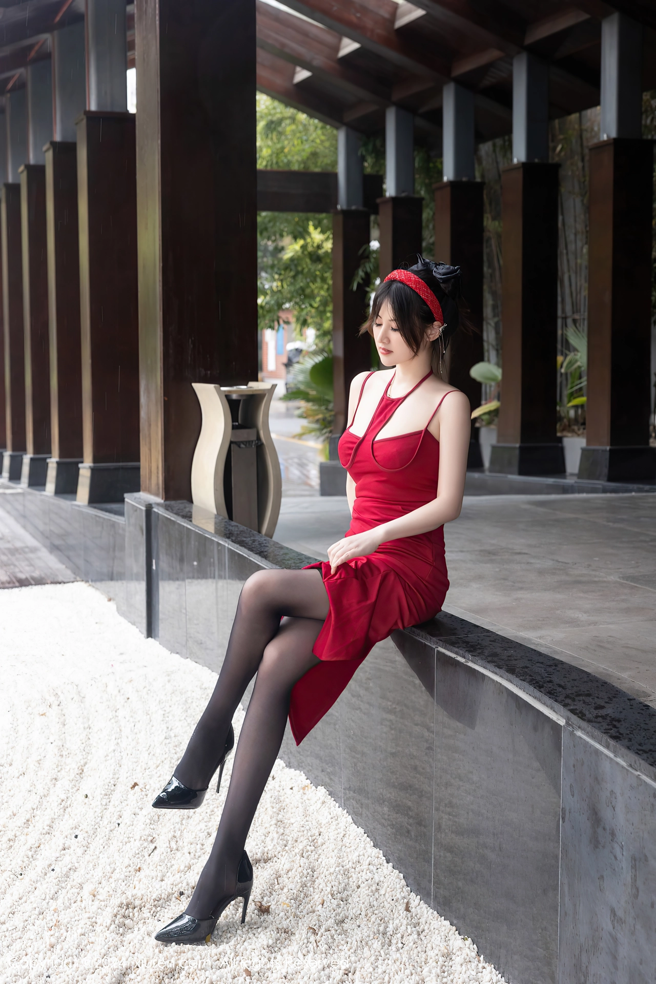 XIUREN(秀人网) No.8078 Sophisticated Asian Temptress 诗诗kiki