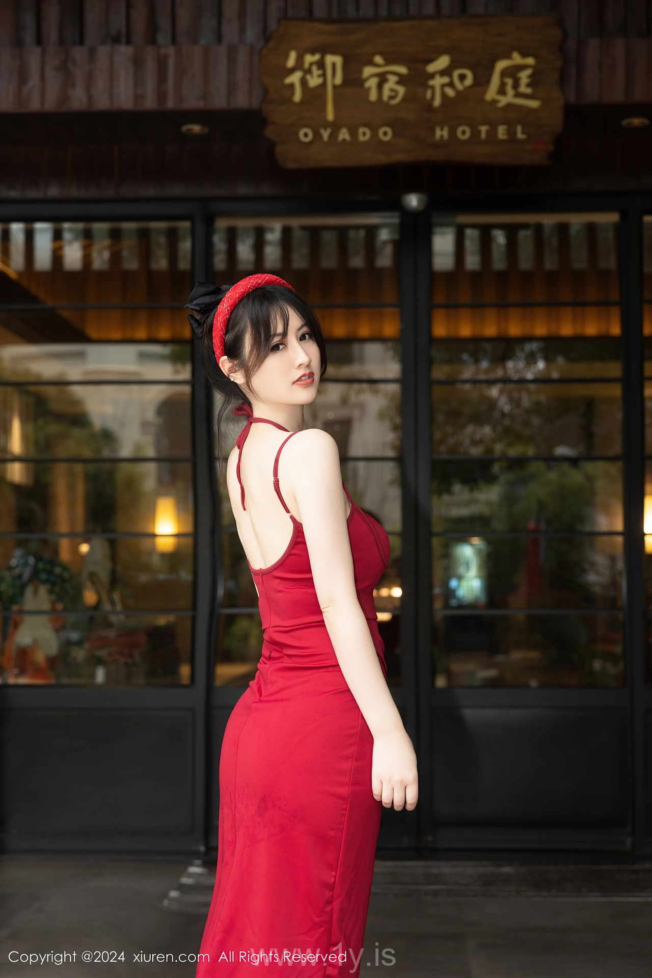 XIUREN(秀人网) No.8078 Sophisticated Asian Temptress 诗诗kiki