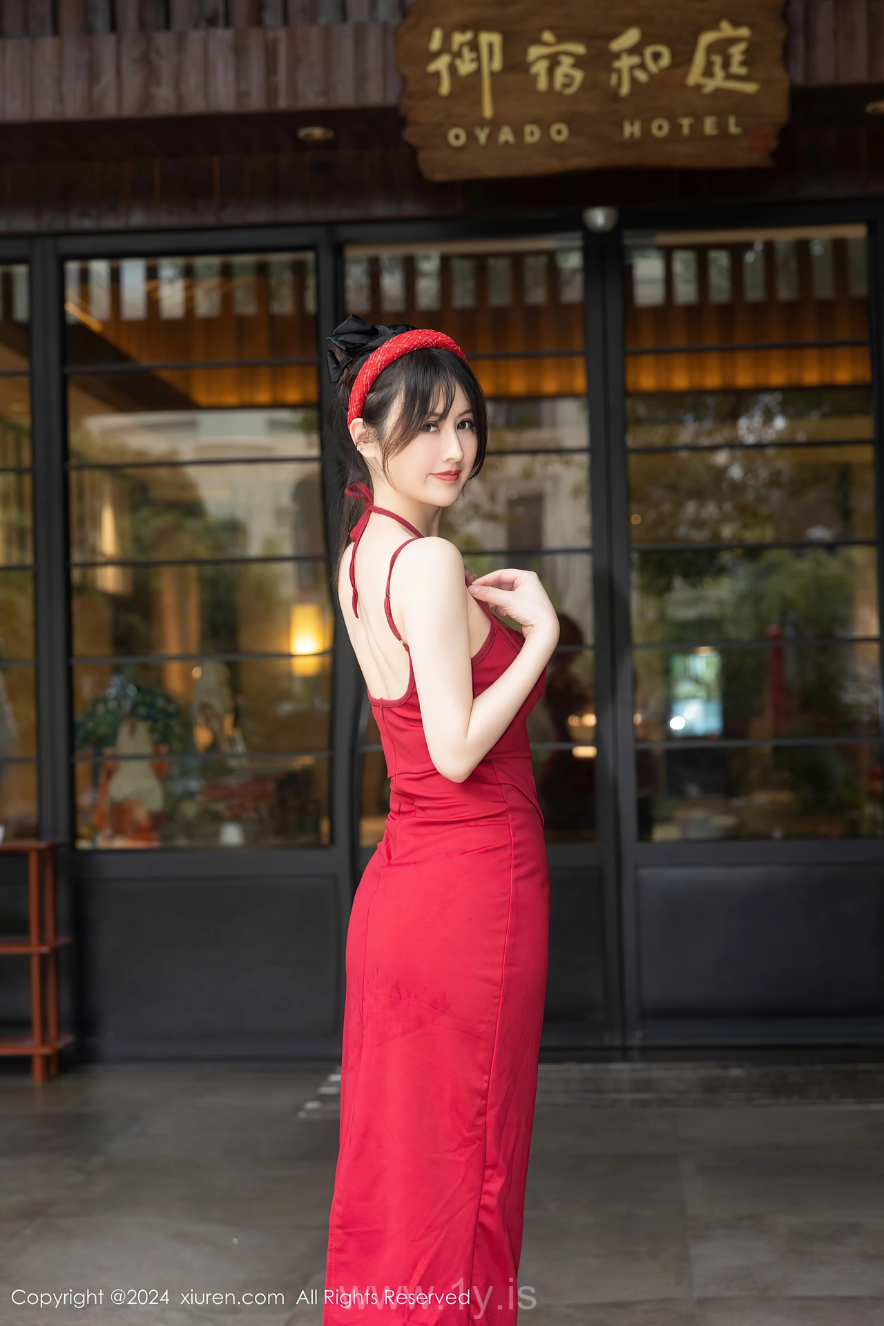 XIUREN(秀人网) No.8078 Sophisticated Asian Temptress 诗诗kiki