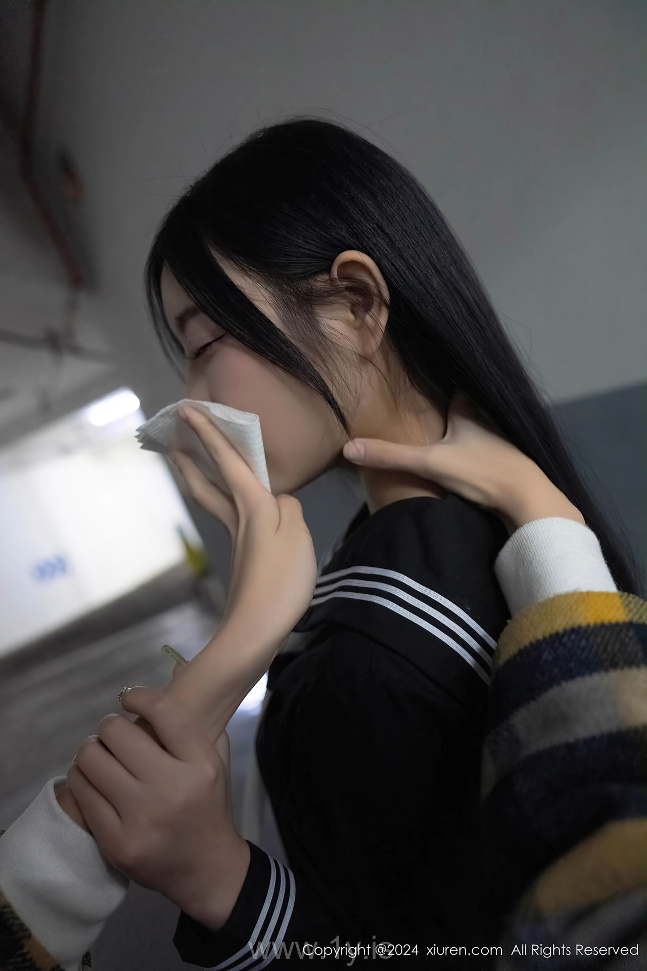 XIUREN(秀人网) No.8080 Glamorous & Nice-looking Chinese Temptress 杨晨晨Yome