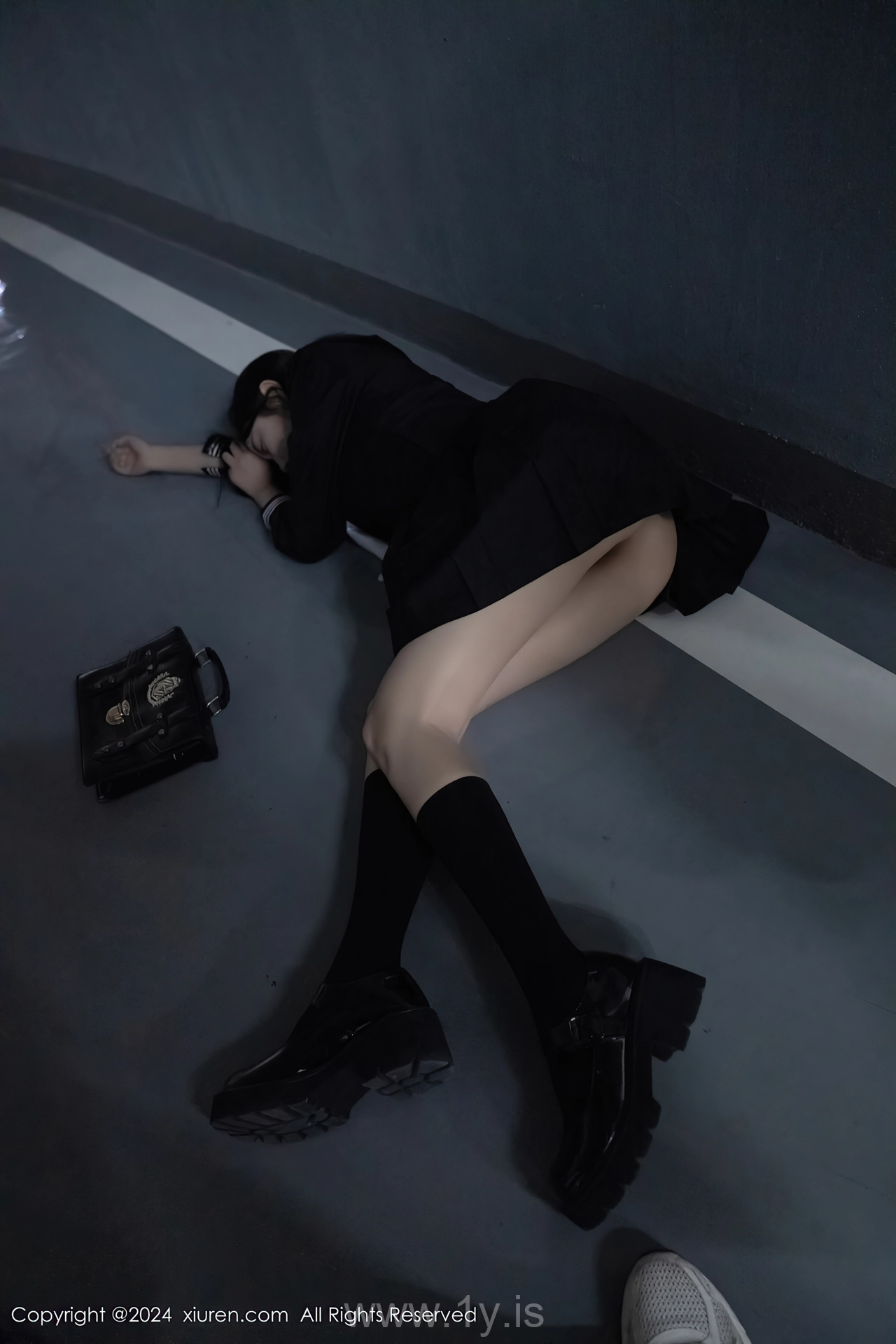 XIUREN(秀人网) No.8080 Glamorous & Nice-looking Chinese Temptress 杨晨晨Yome