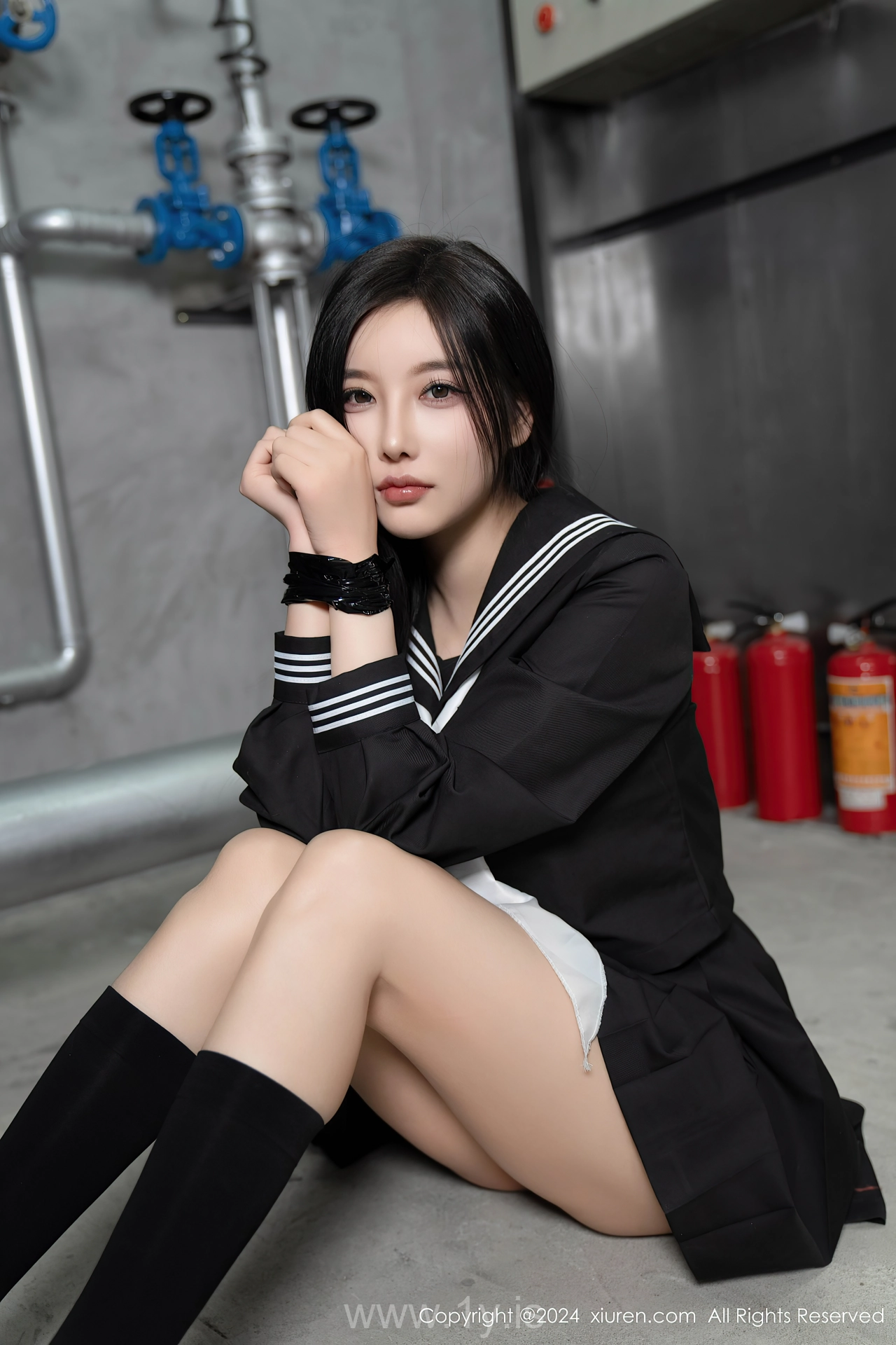 XIUREN(秀人网) No.8080 Glamorous & Nice-looking Chinese Temptress 杨晨晨Yome