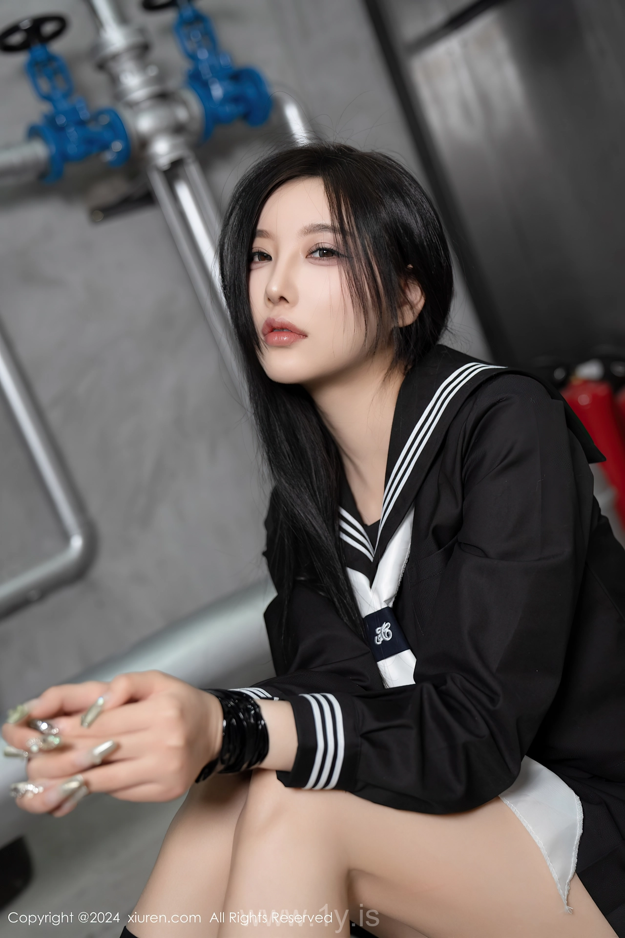 XIUREN(秀人网) No.8080 Glamorous & Nice-looking Chinese Temptress 杨晨晨Yome