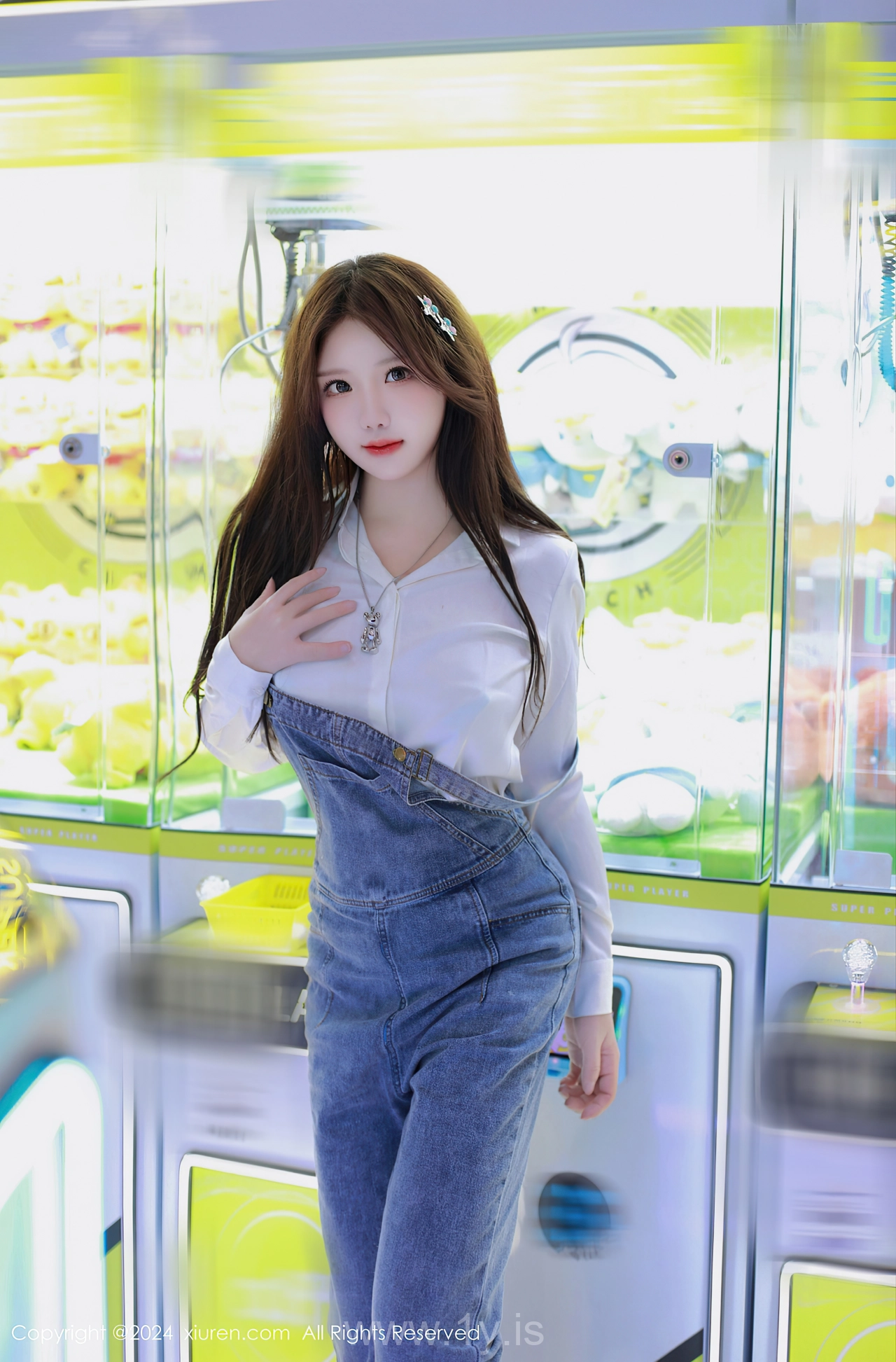 XIUREN(秀人网) No.8087 Enigmatic Asian Teen 小薯条nienie