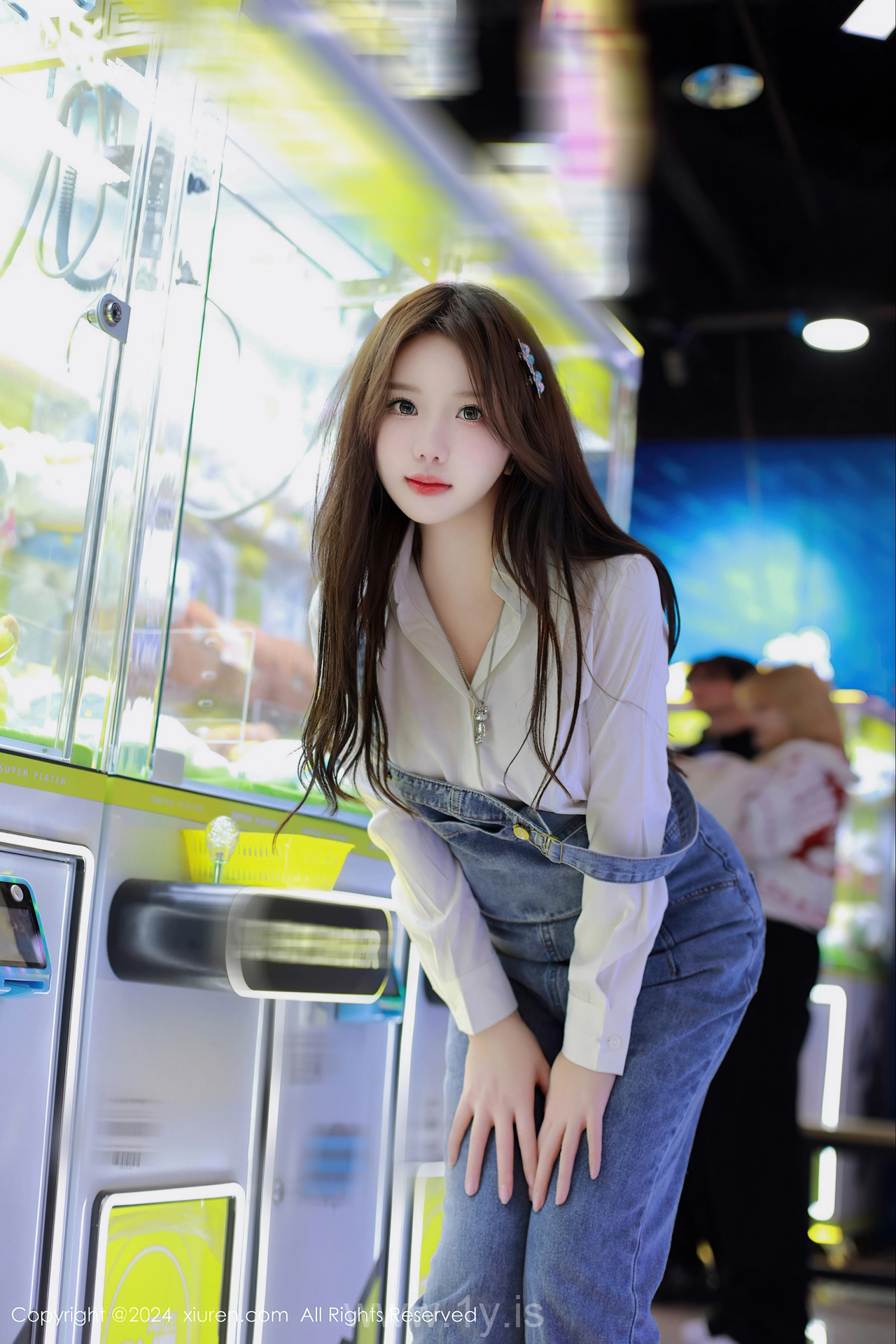 XIUREN(秀人网) No.8087 Enigmatic Asian Teen 小薯条nienie
